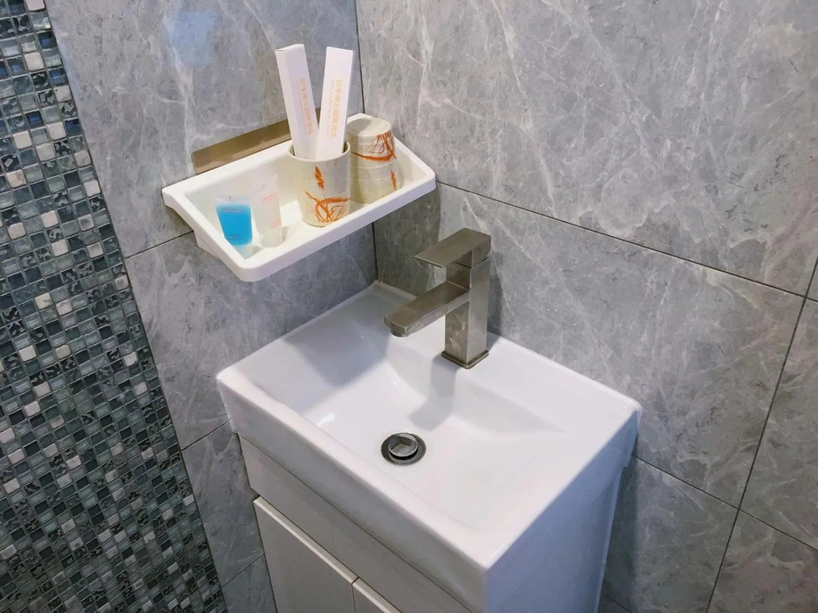 Bathroom in Whole Sunshine International Guest House