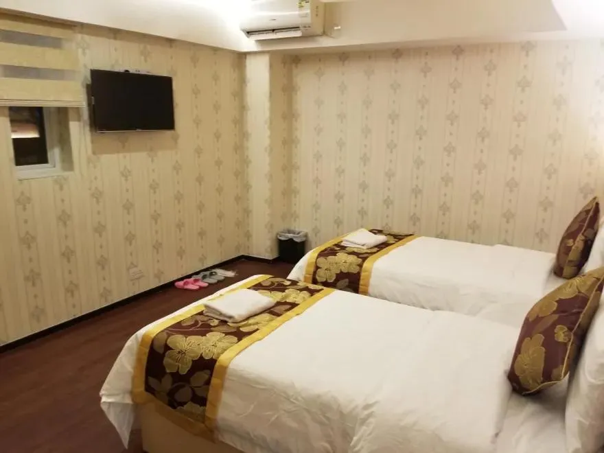 Bedroom, Bed in Whole Sunshine International Guest House