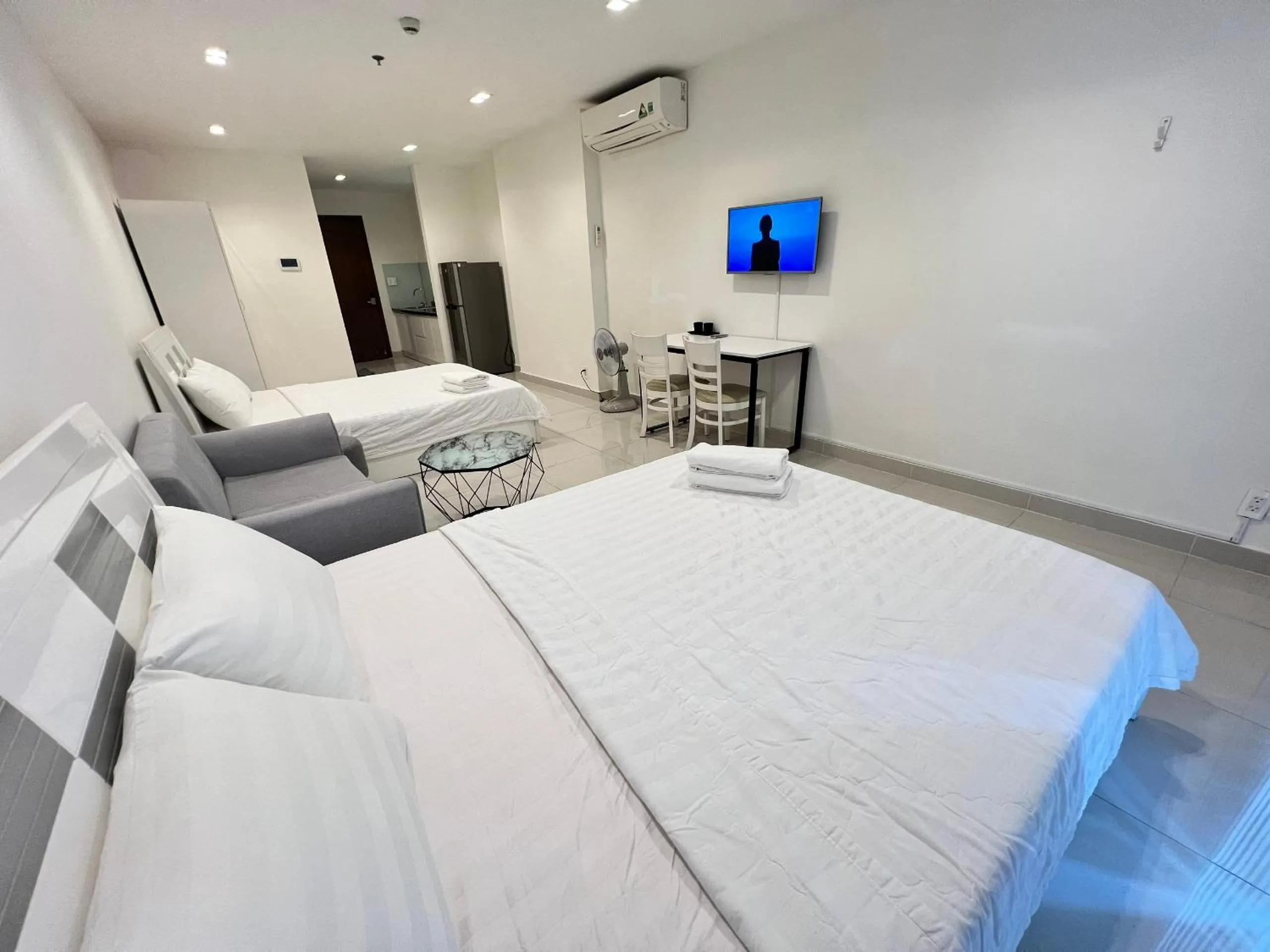 SKYHOMES - Tan Son Nhat Airport Homestay