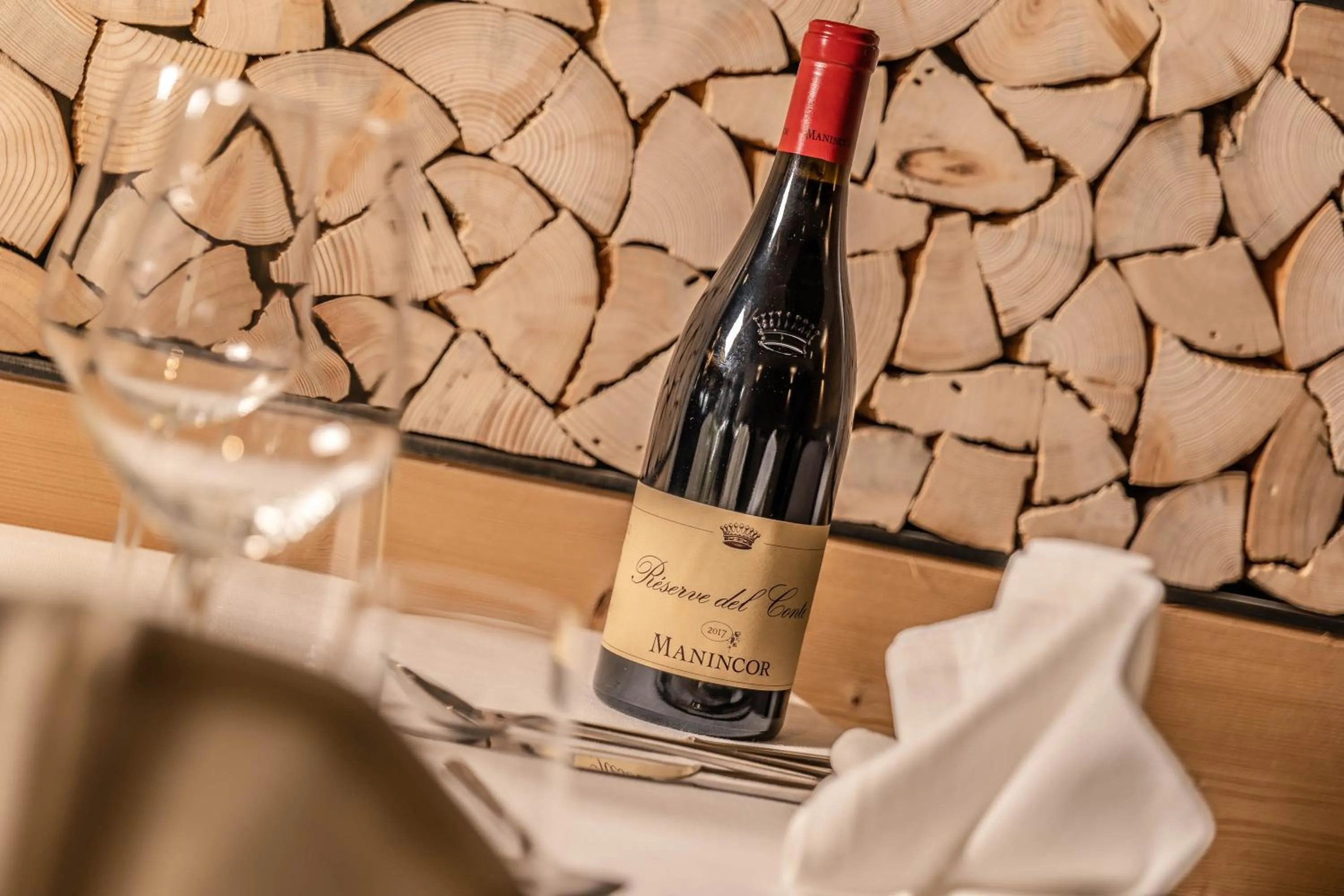 Restaurant/places to eat in Nature Hotel Delta