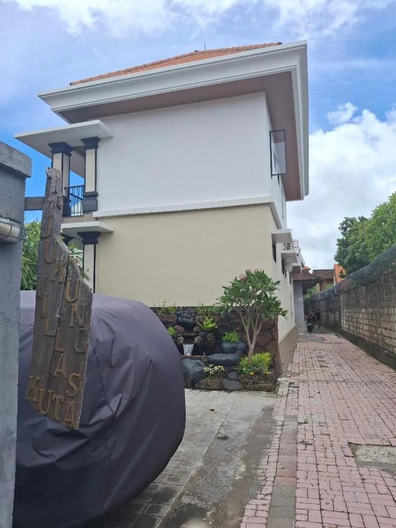 Jukung Villas Kuta