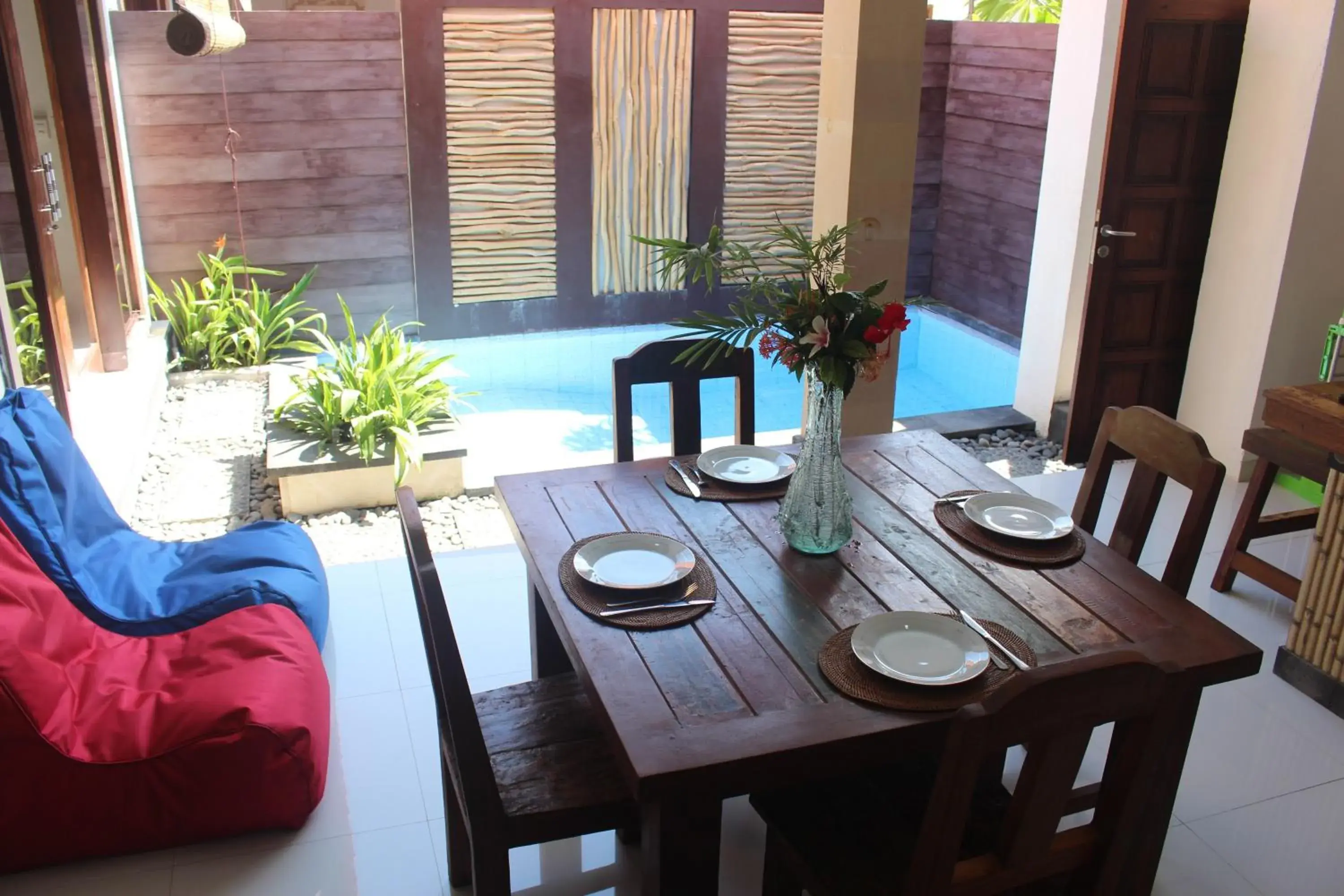 Dining area in Jukung Villas Kuta