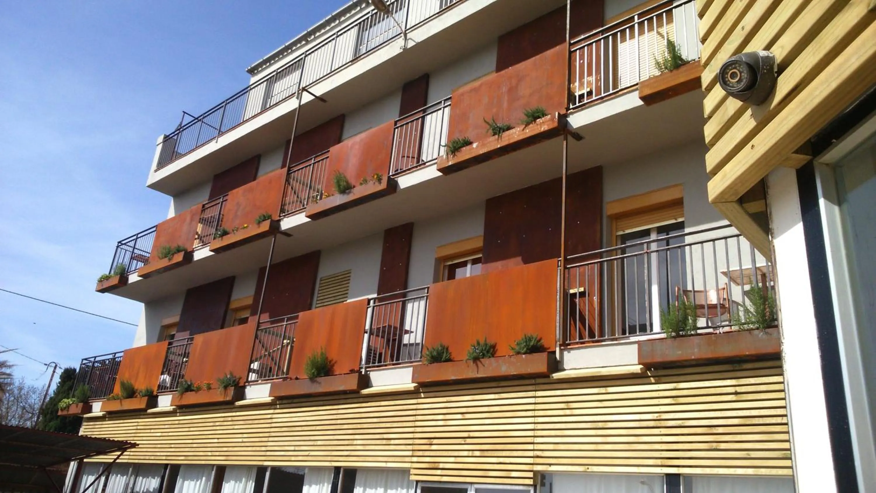 Property building in La Masia