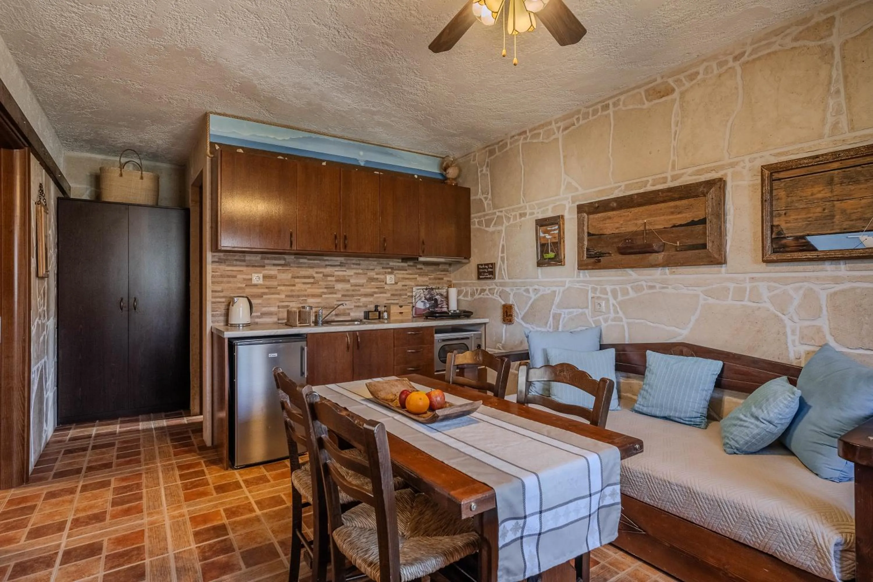 Kitchen or kitchenette in Terra Minoika Boutique Resort