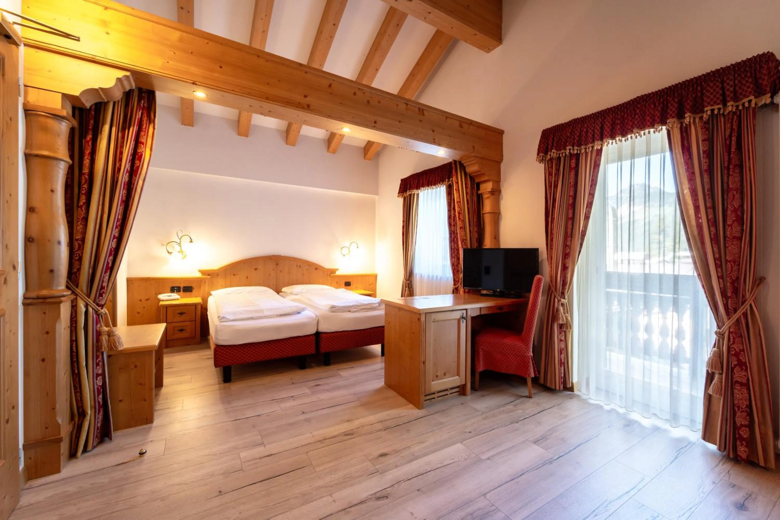 Bedroom, Bed in Hotel Laurin