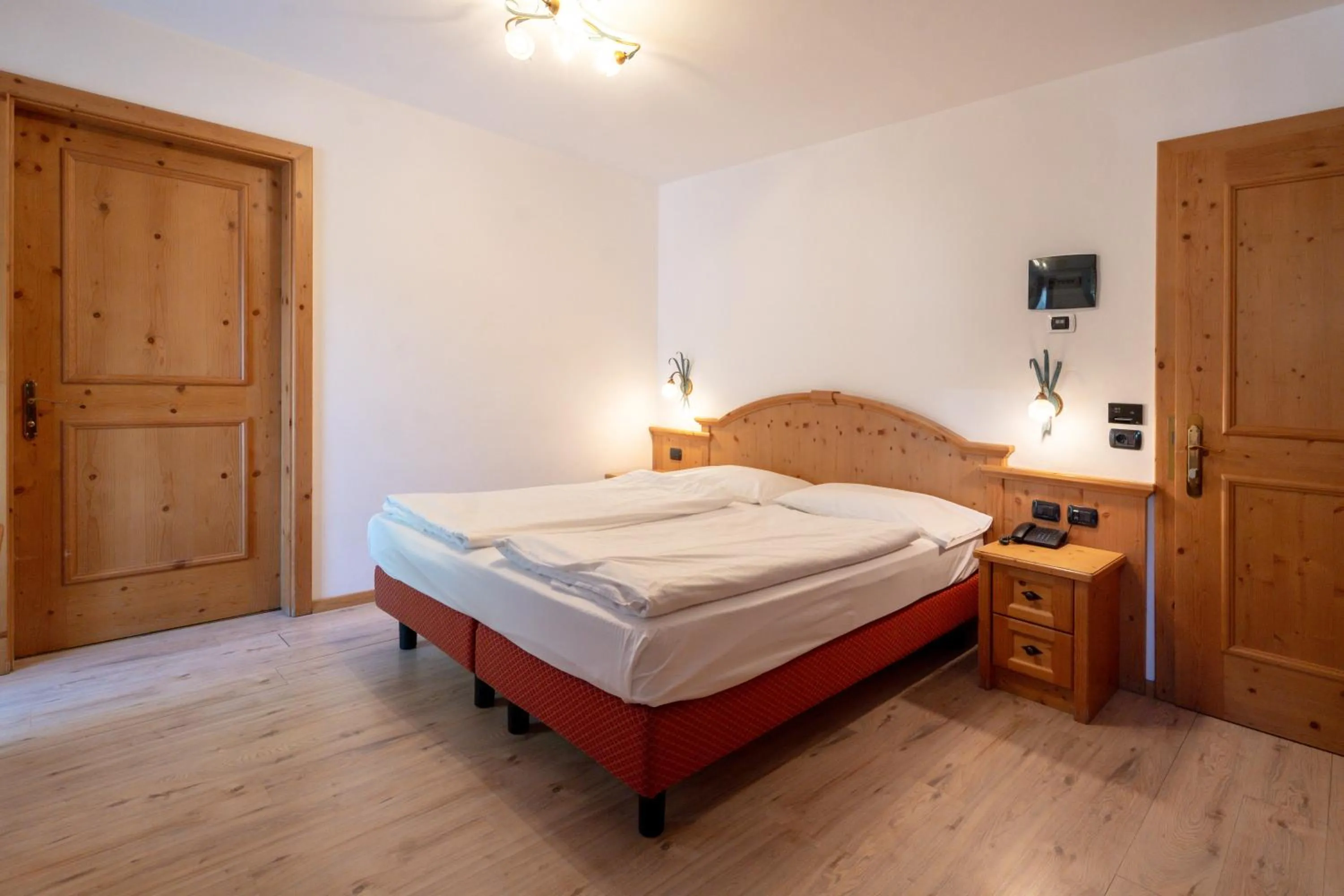 Bedroom, Bed in Hotel Laurin