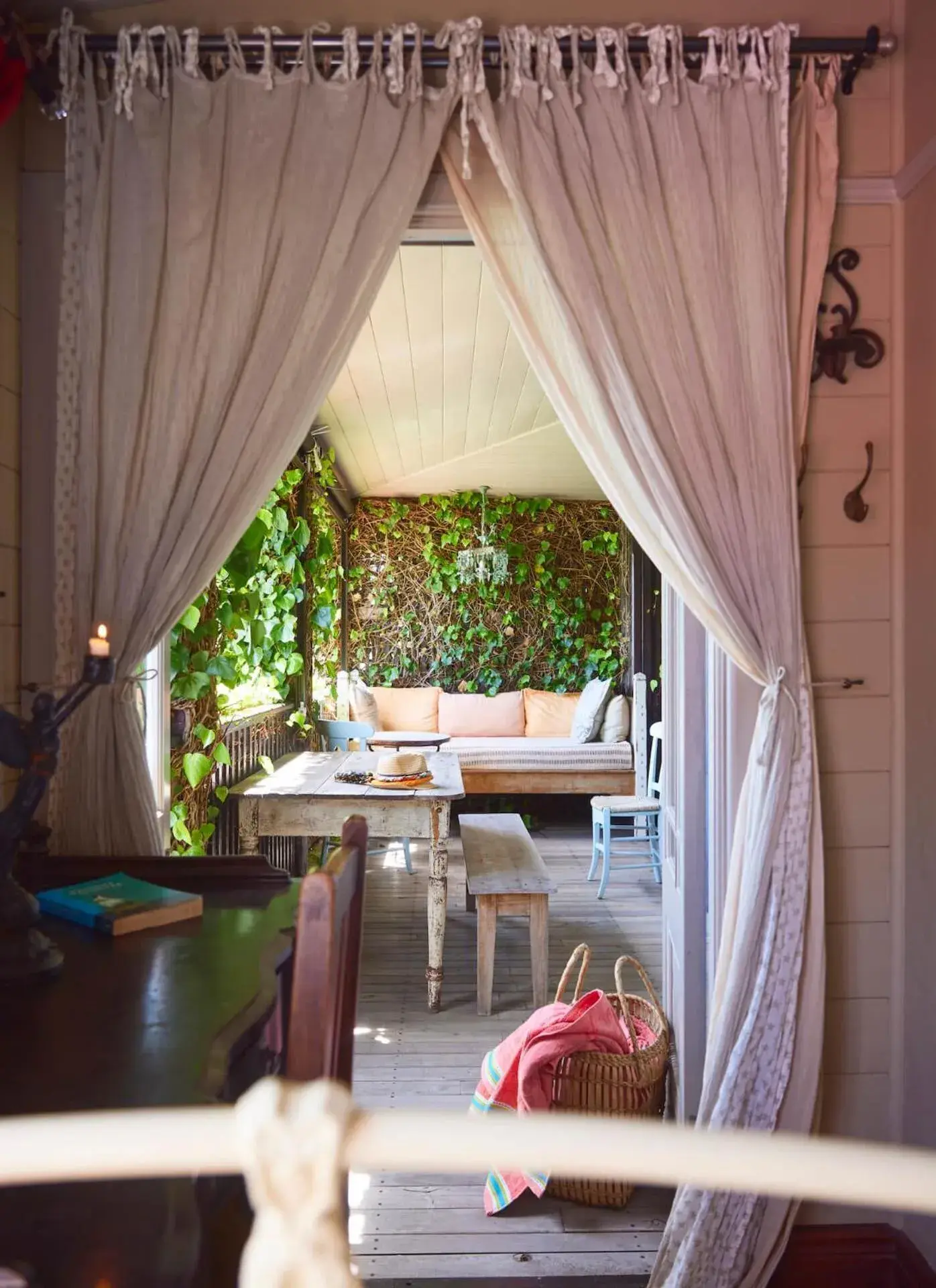 Two-Bedroom Apartment with Balcony in TwoAngels Two-Bedroom Apartment with Balcony in TwoAngels