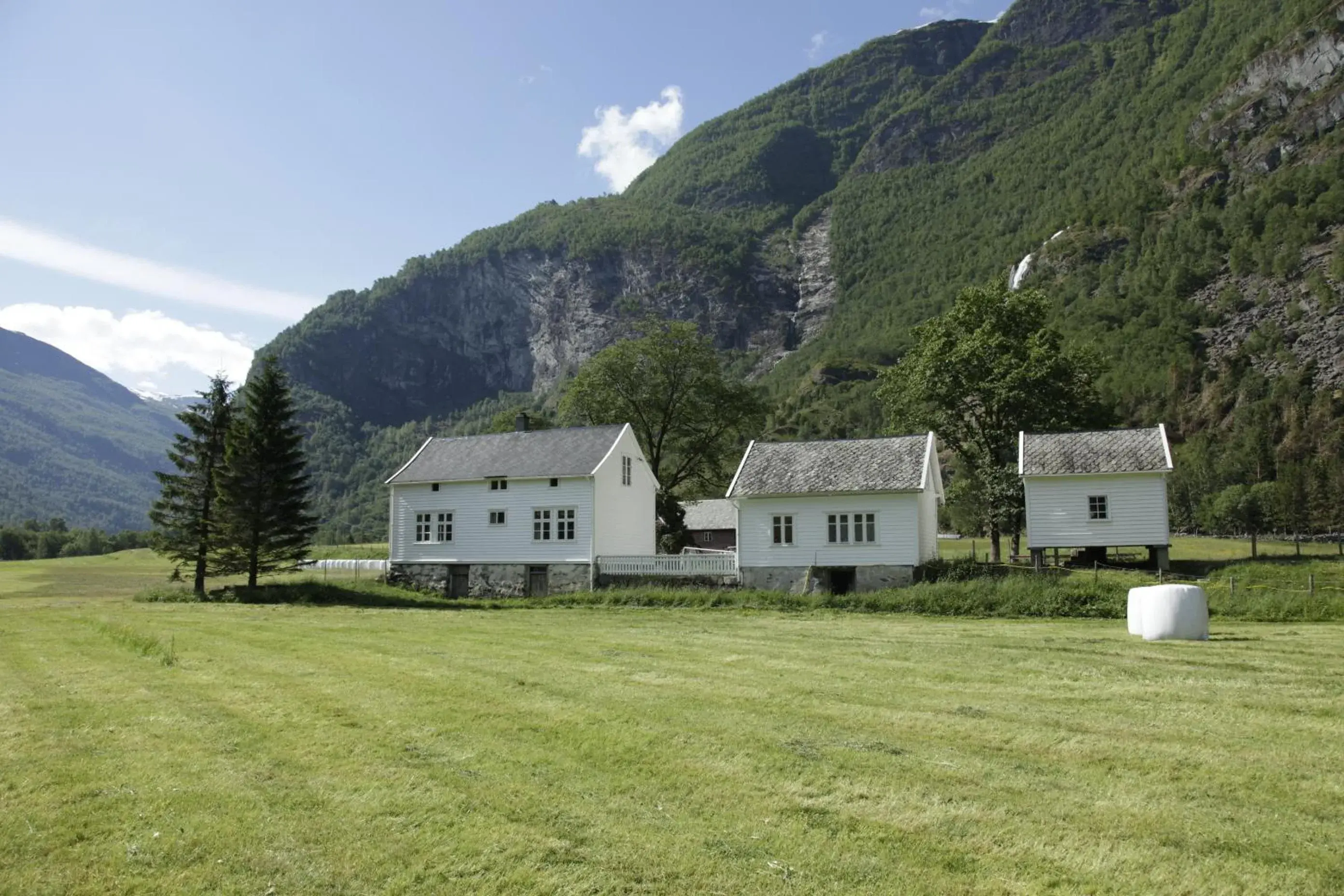 Brekke Gard Hostel Brekke Gard Hostel