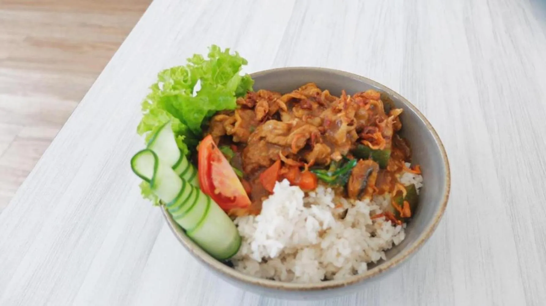 Food in Kapal Garden Hotel at Rekreasi Sengkaling