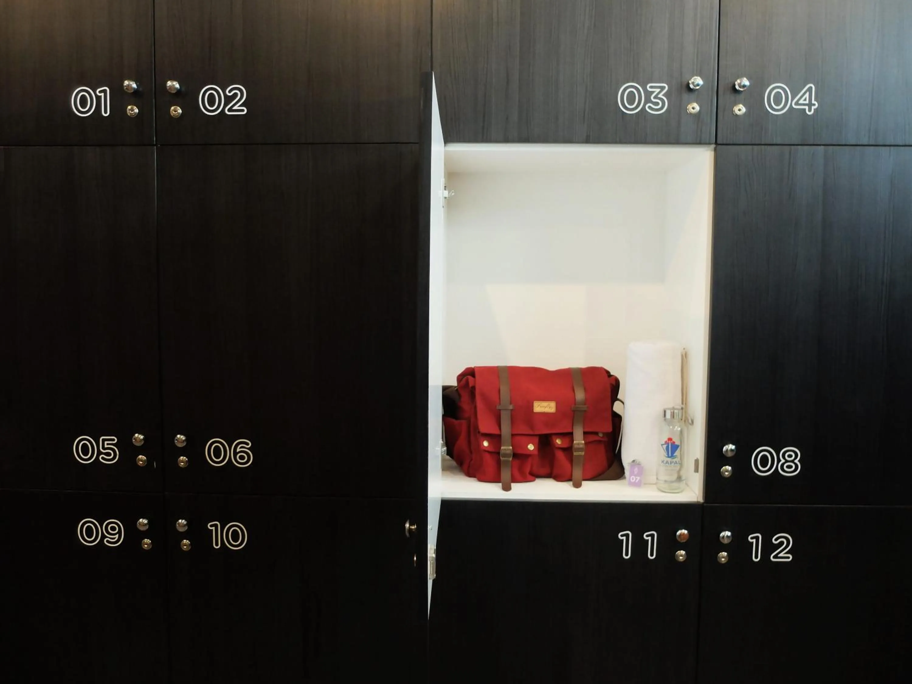 Property building in Kapal Garden Hotel at Rekreasi Sengkaling