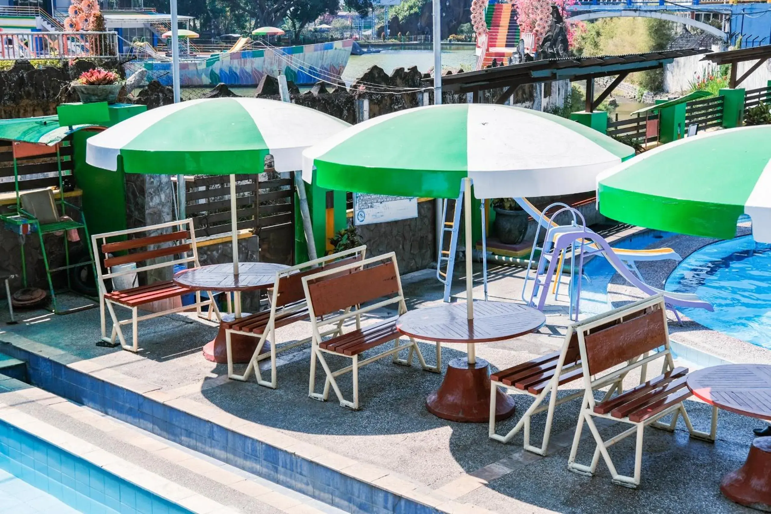 Swimming pool in Kapal Garden Hotel at Rekreasi Sengkaling Swimming pool in Kapal Garden Hotel at Rekreasi Sengkaling