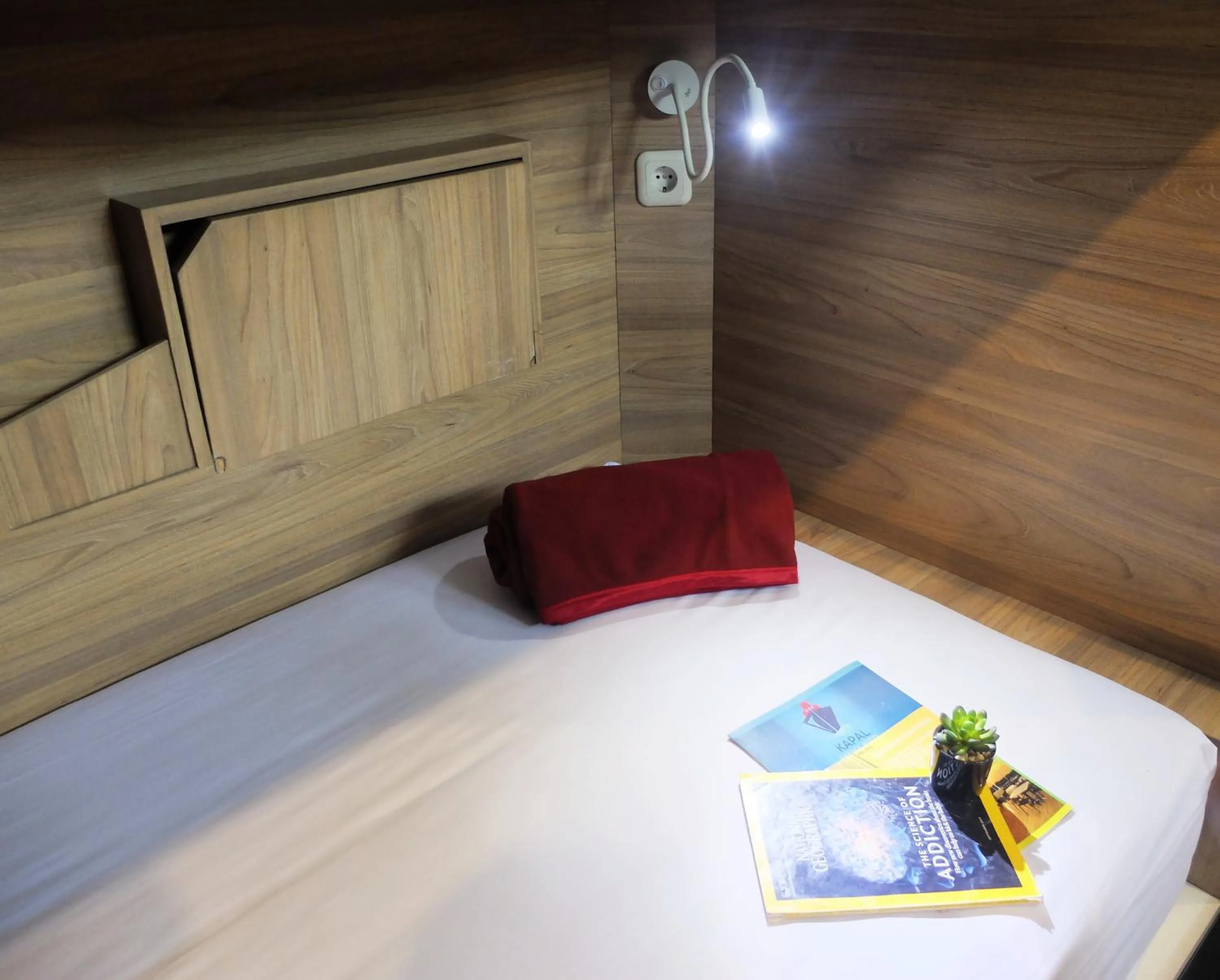 Bed in Kapal Garden Hotel at Rekreasi Sengkaling