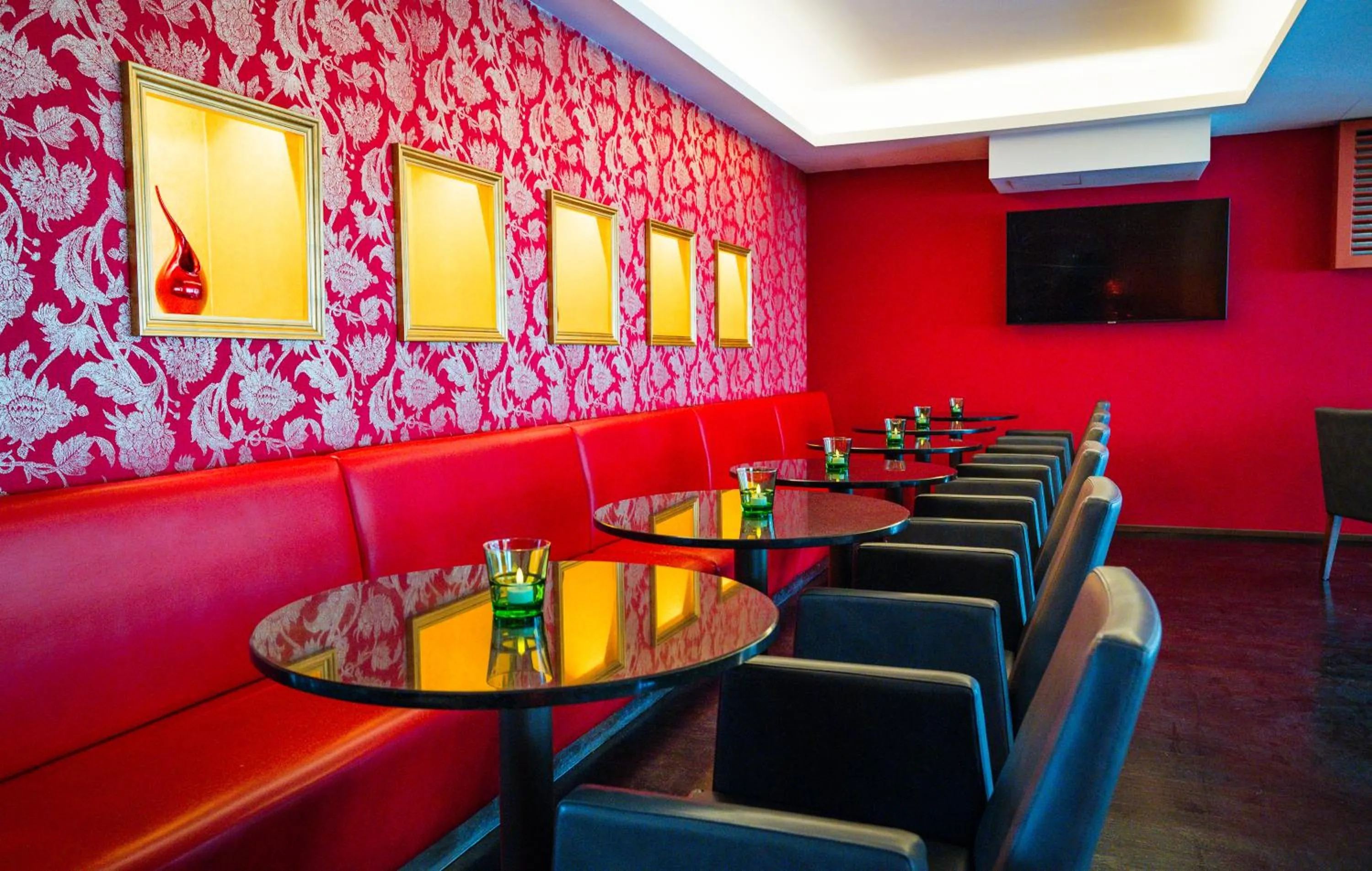 Lounge or bar in Ibercity Wien Schönbrunn