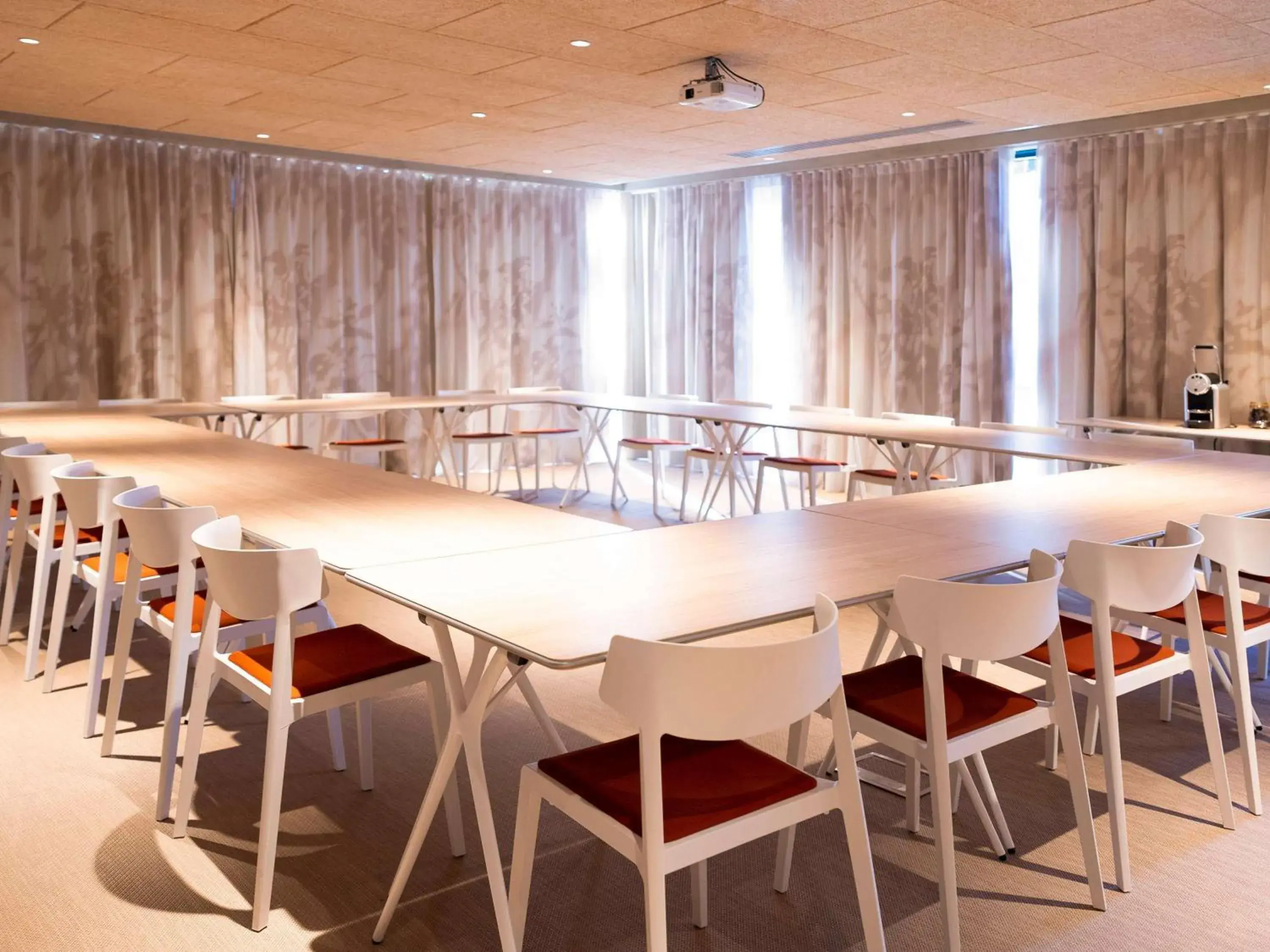 Property building in ibis Montauban Property building in ibis Montauban