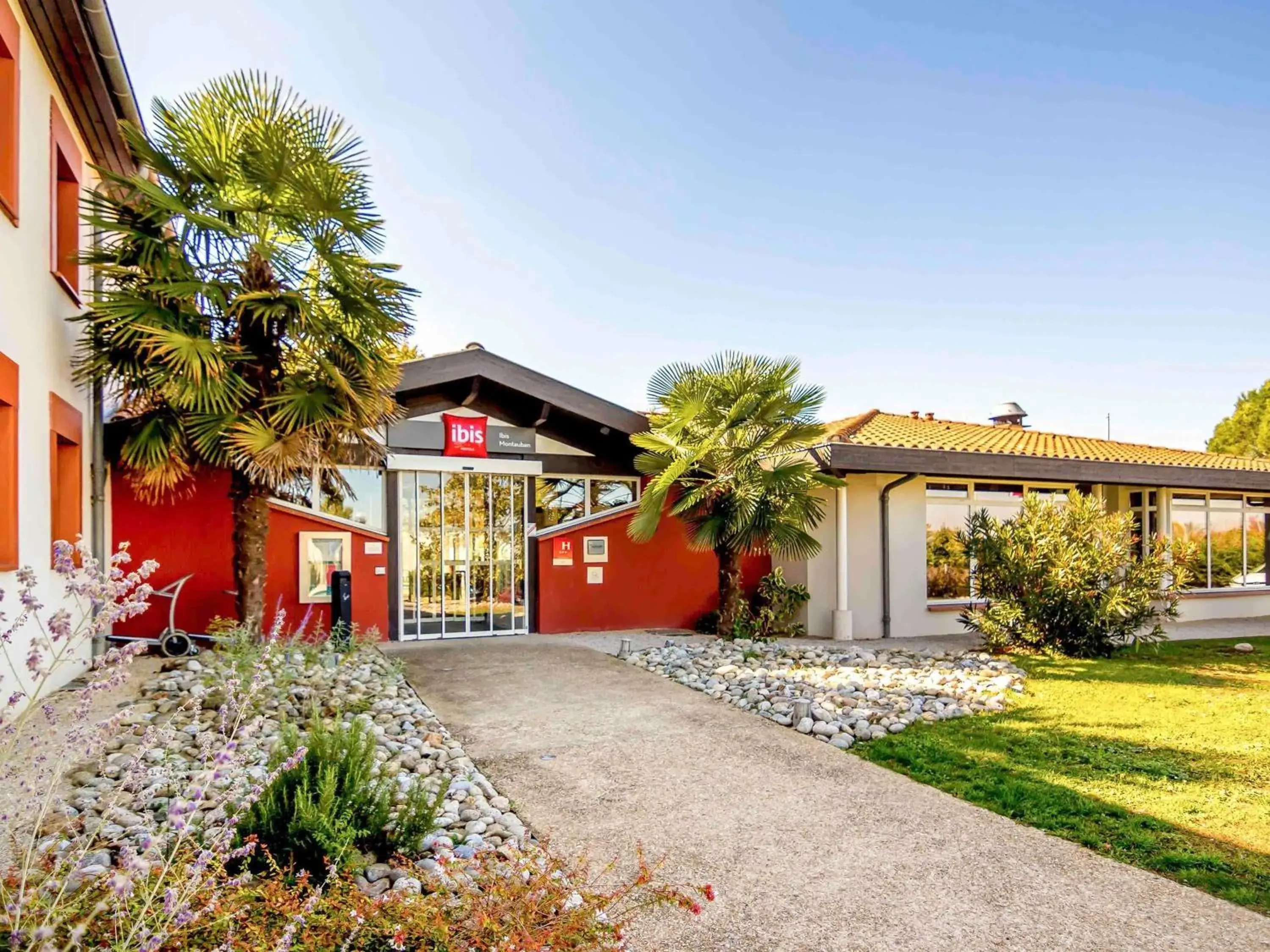 Property building in ibis Montauban Property building in ibis Montauban