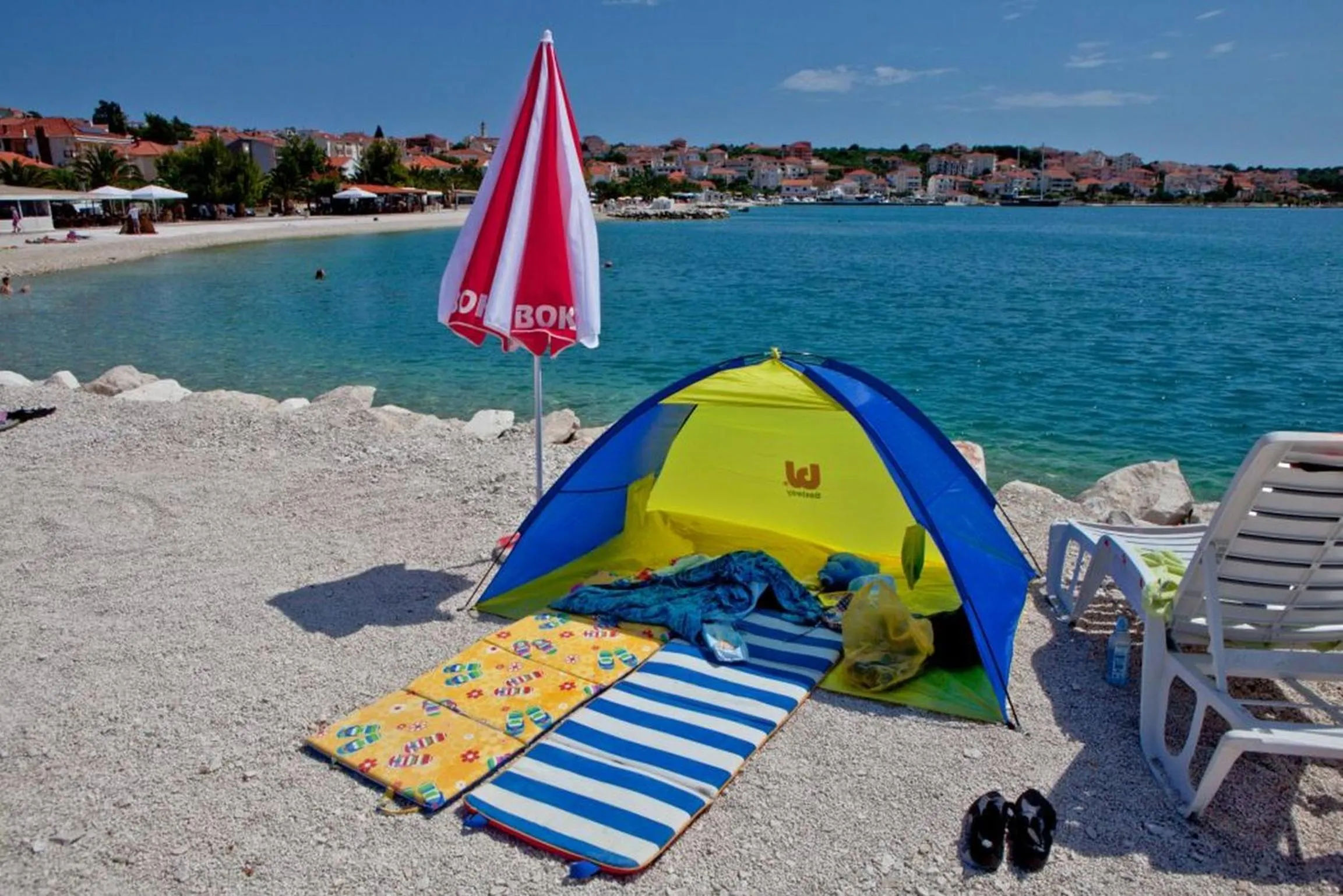 Beach in Apartments Doris