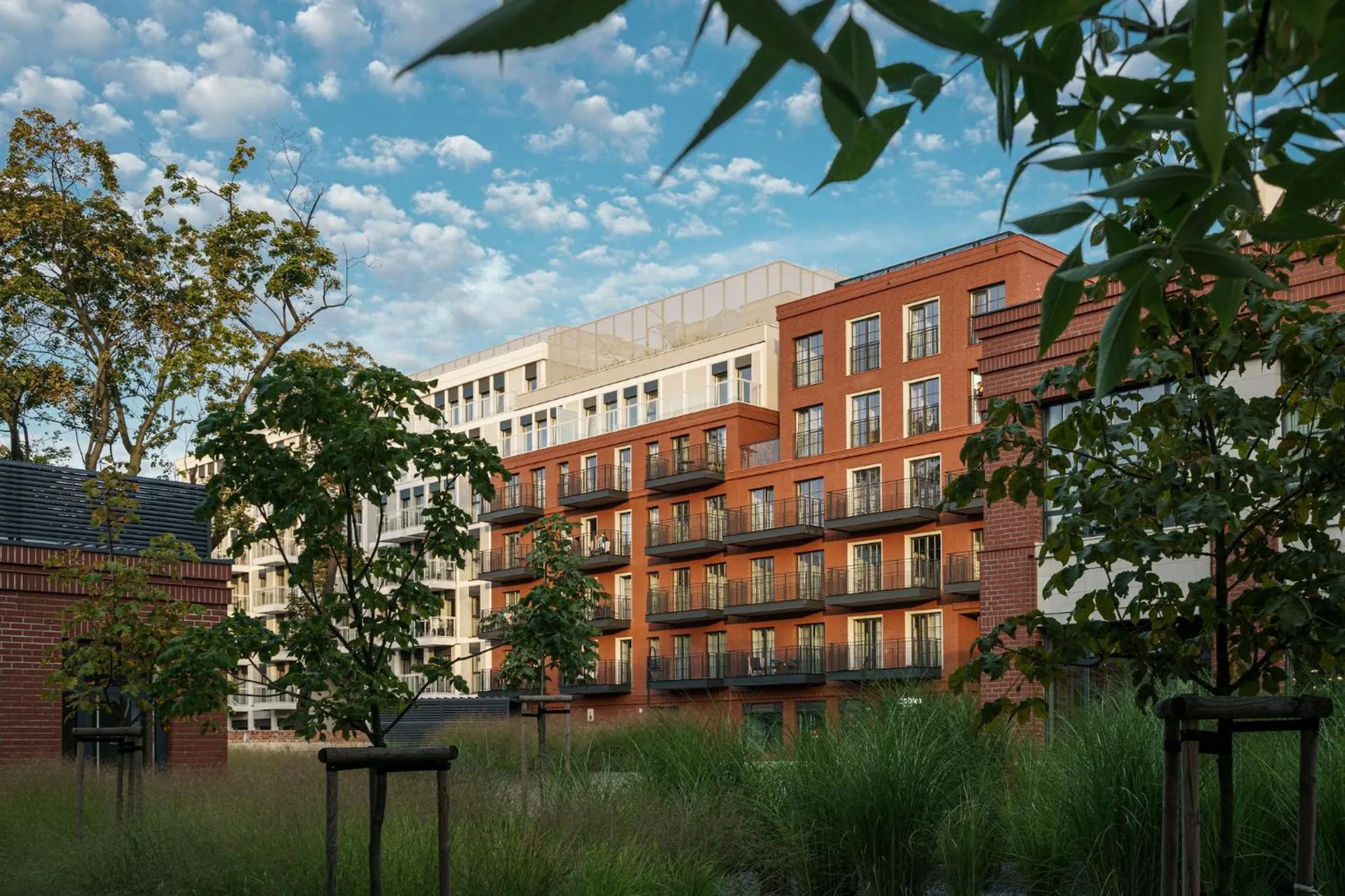 Property building in Absyntapart - Bulwar Staromiejski