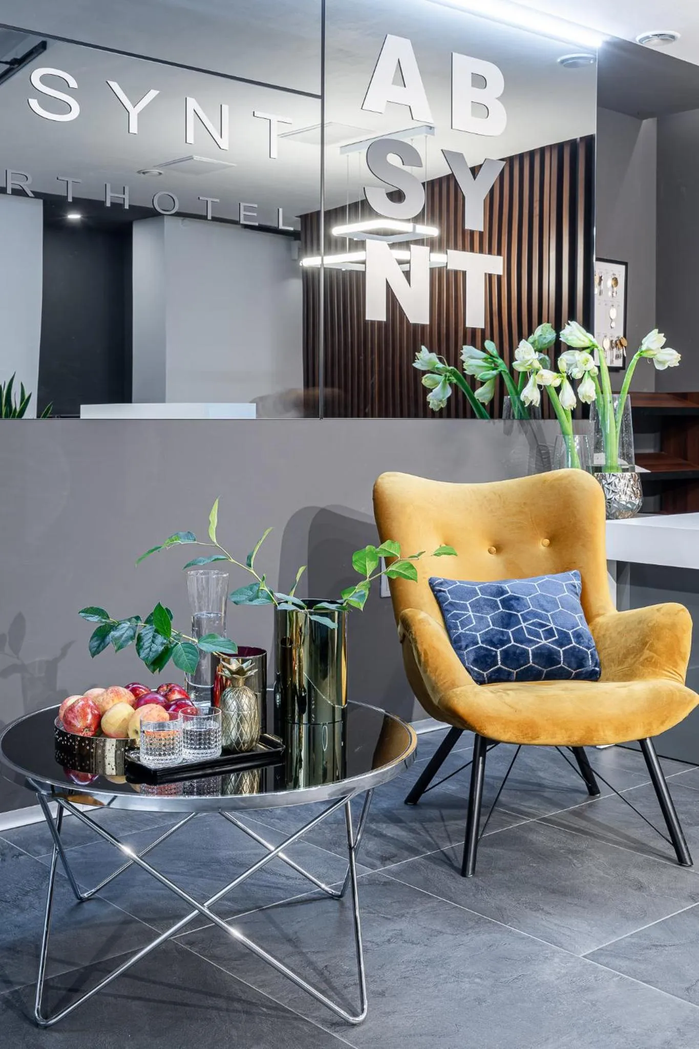 Lobby or reception in Absyntapart - Bulwar Staromiejski