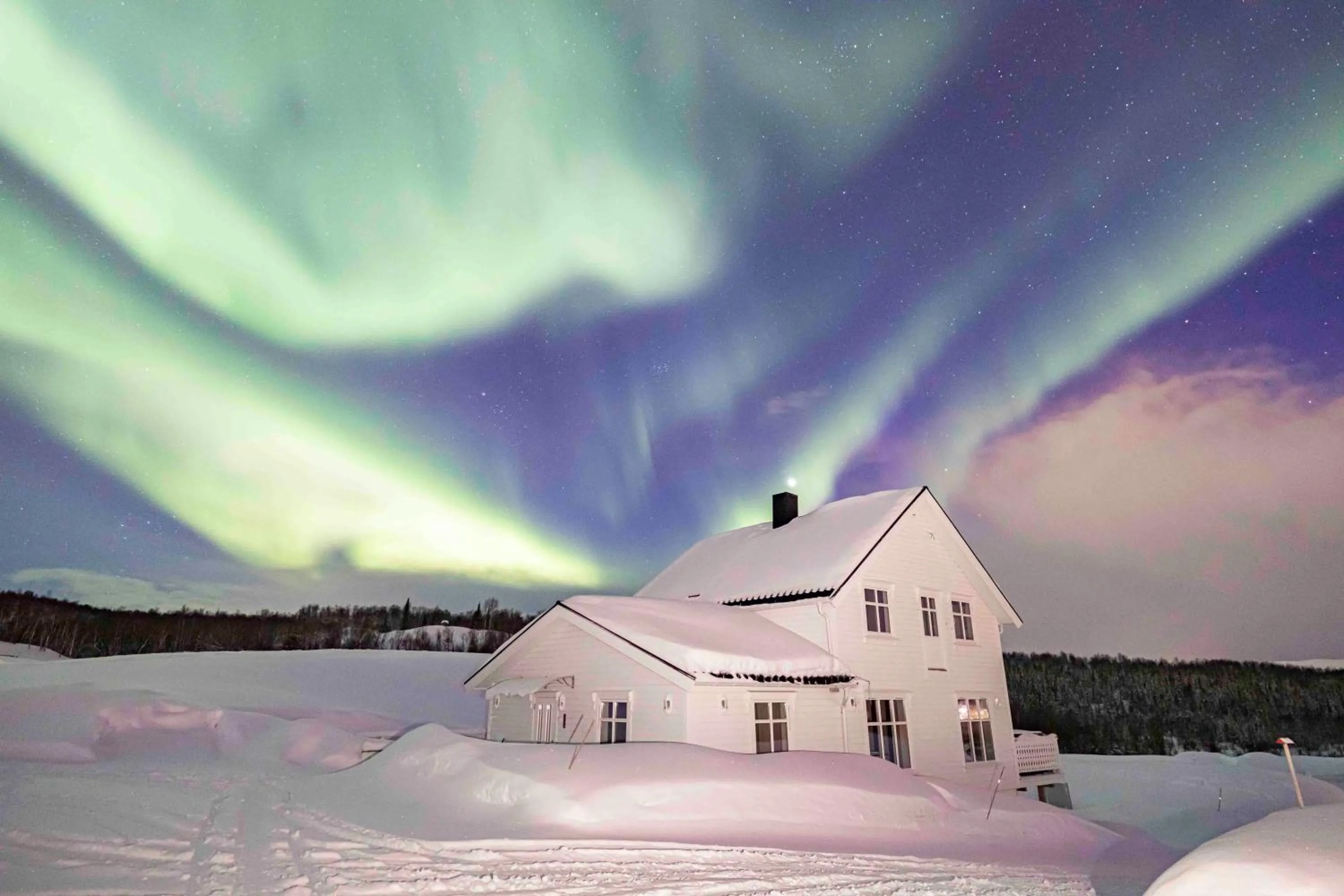 Property building in Aurora Borealis Observatory