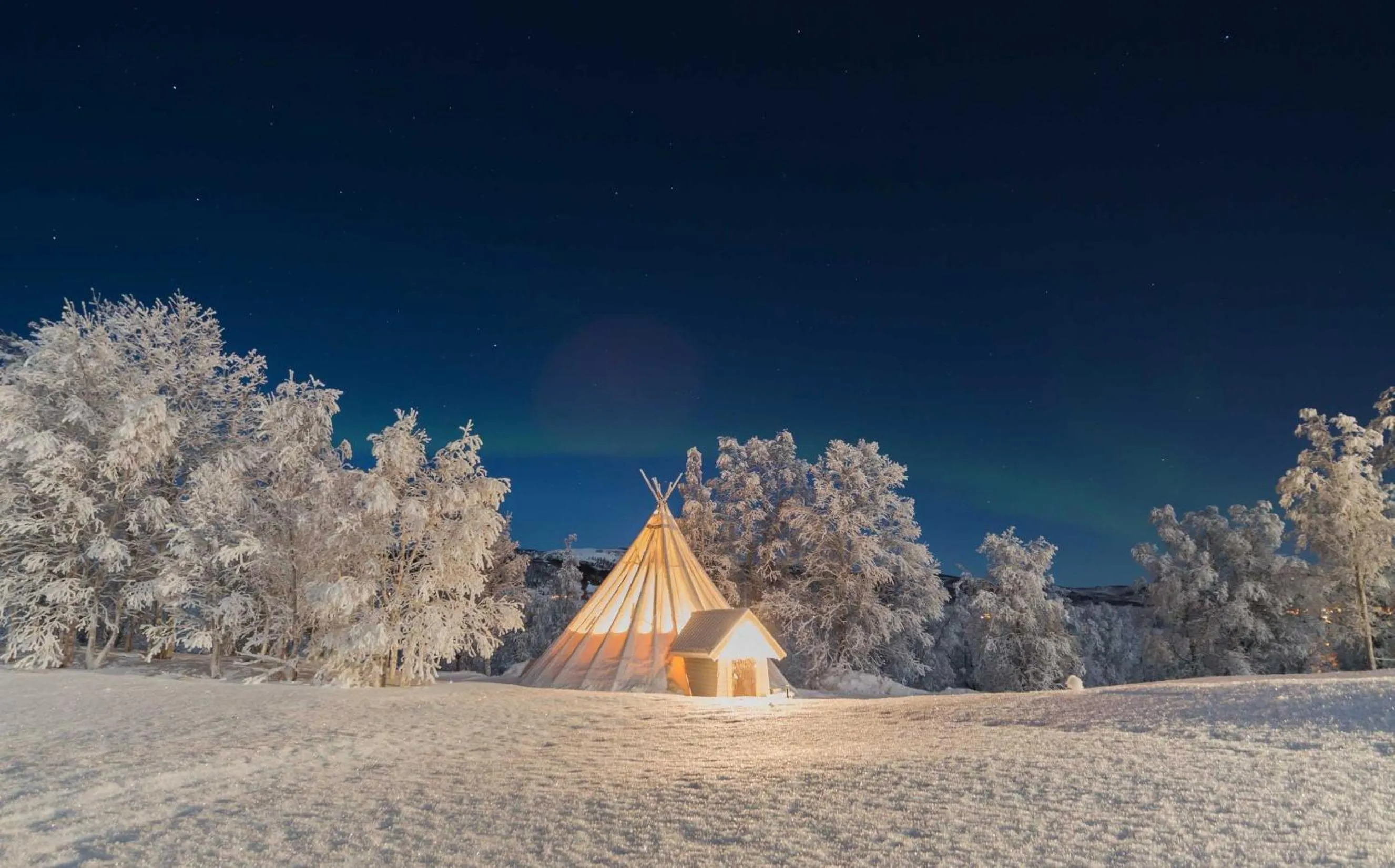 Property building in Aurora Borealis Observatory