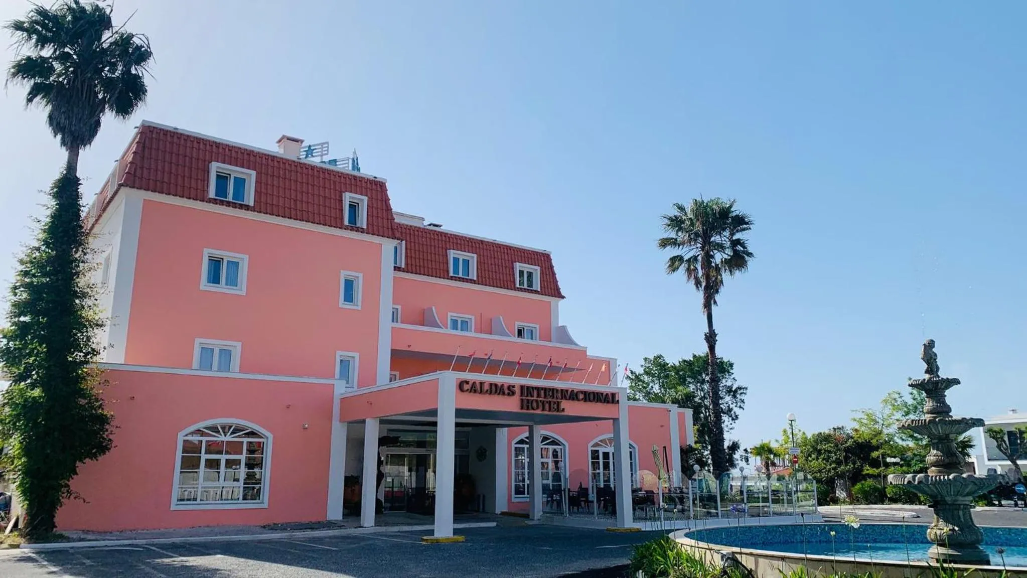 Property building in Hotel Caldas Internacional