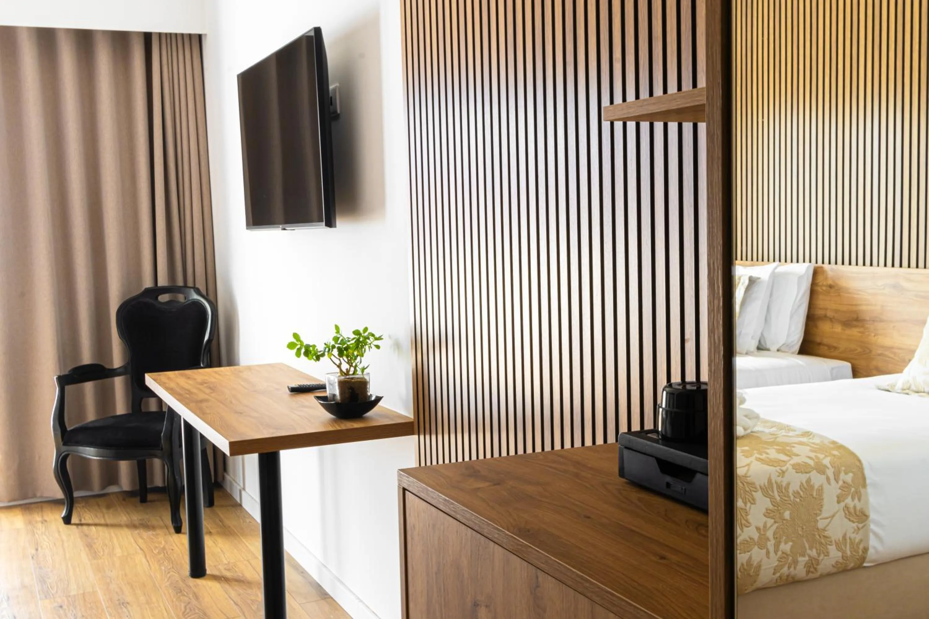 Seating area, Bed in Hotel Caldas Internacional