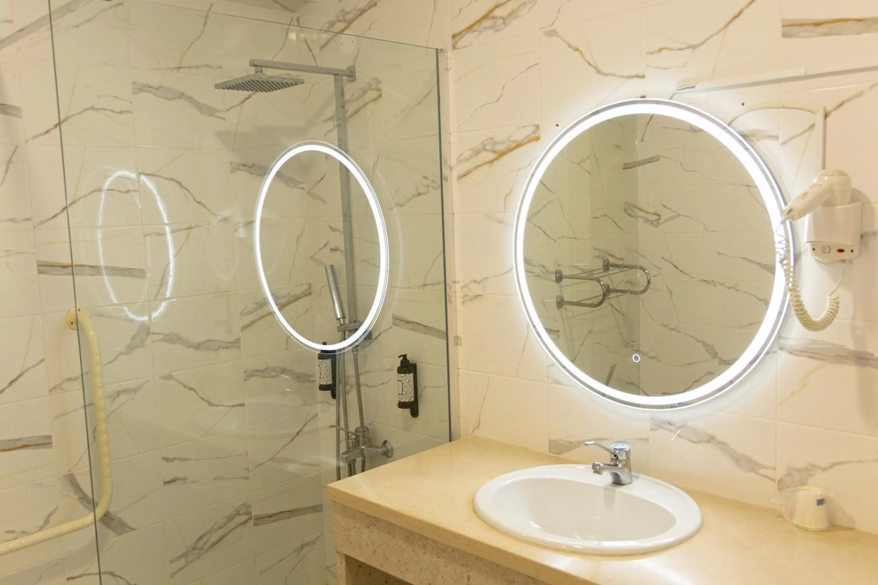 Bathroom in Hotel Caldas Internacional