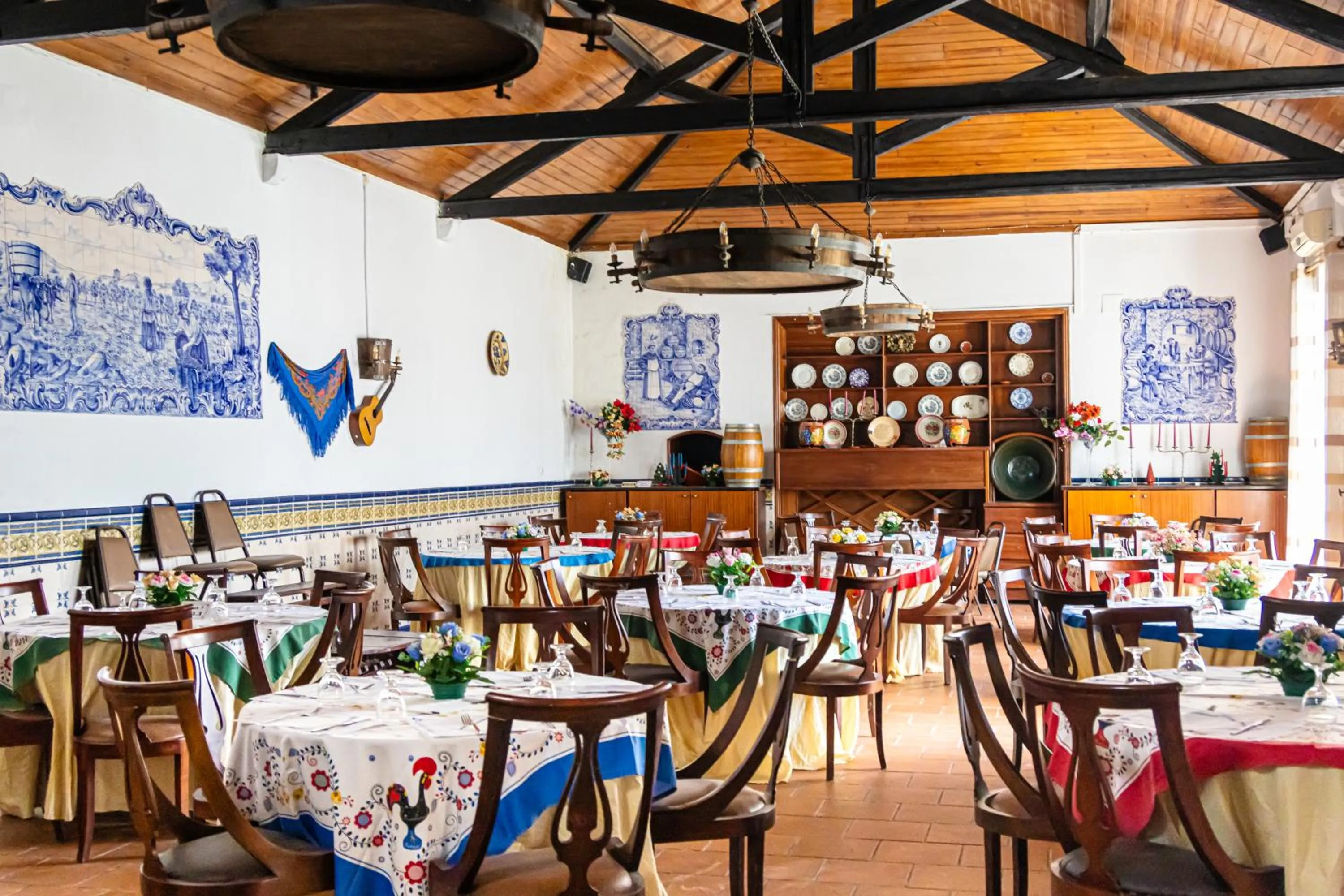 Restaurant/places to eat in Hotel Caldas Internacional