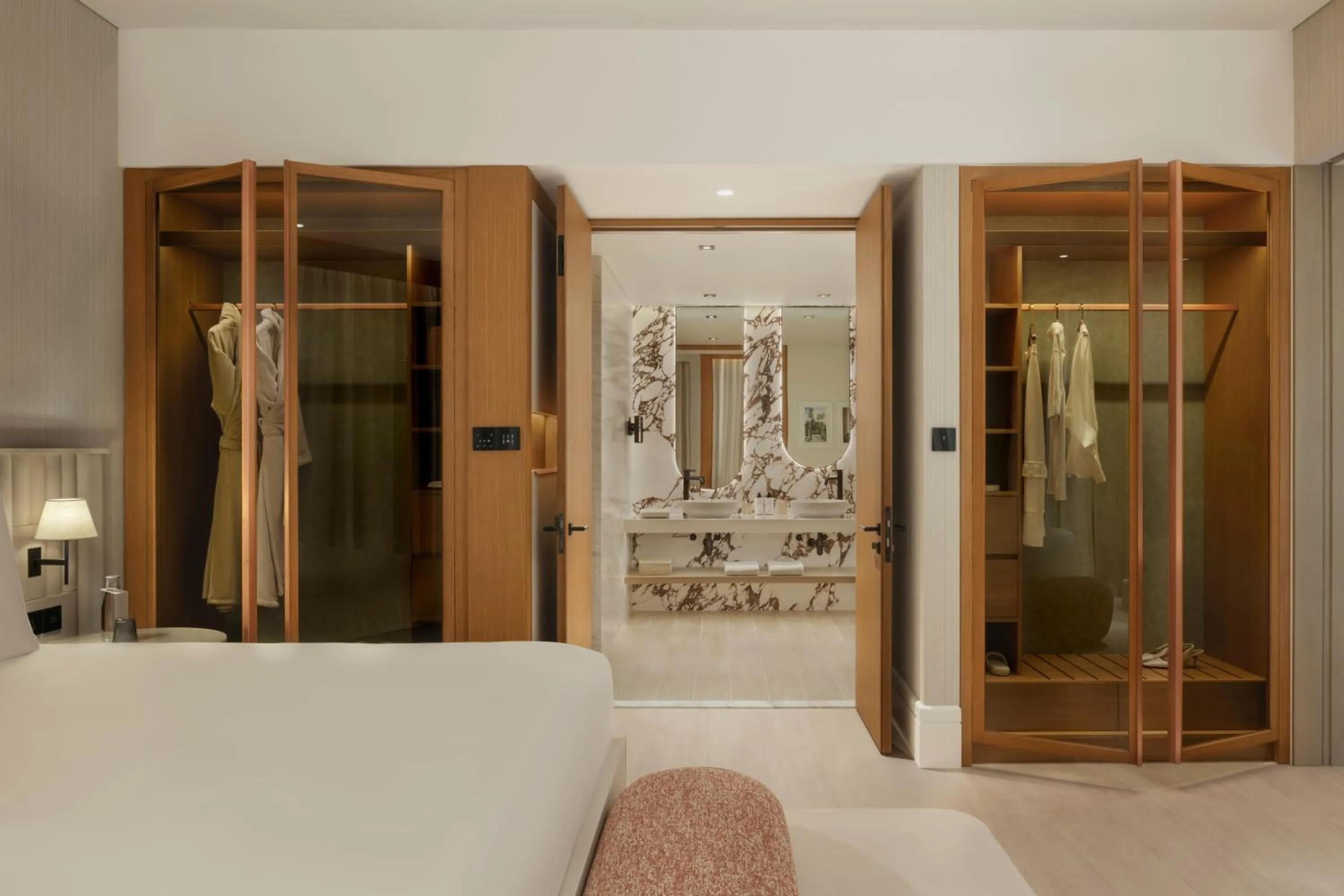 Bathroom, Bed in Delano Dubai at Bluewaters