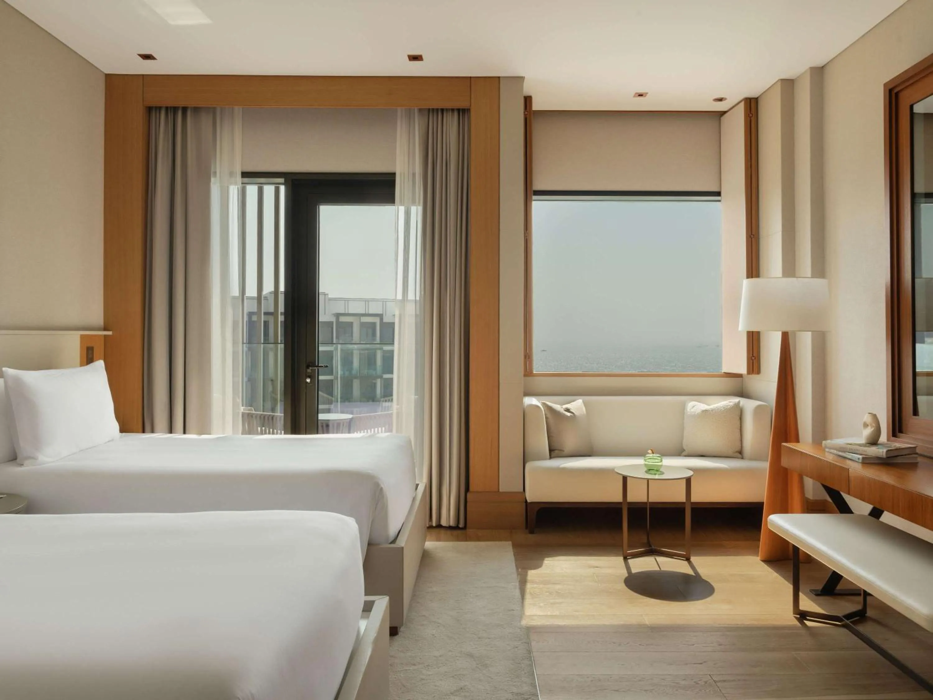 Property building, Bed in Caesars Palace Dubai