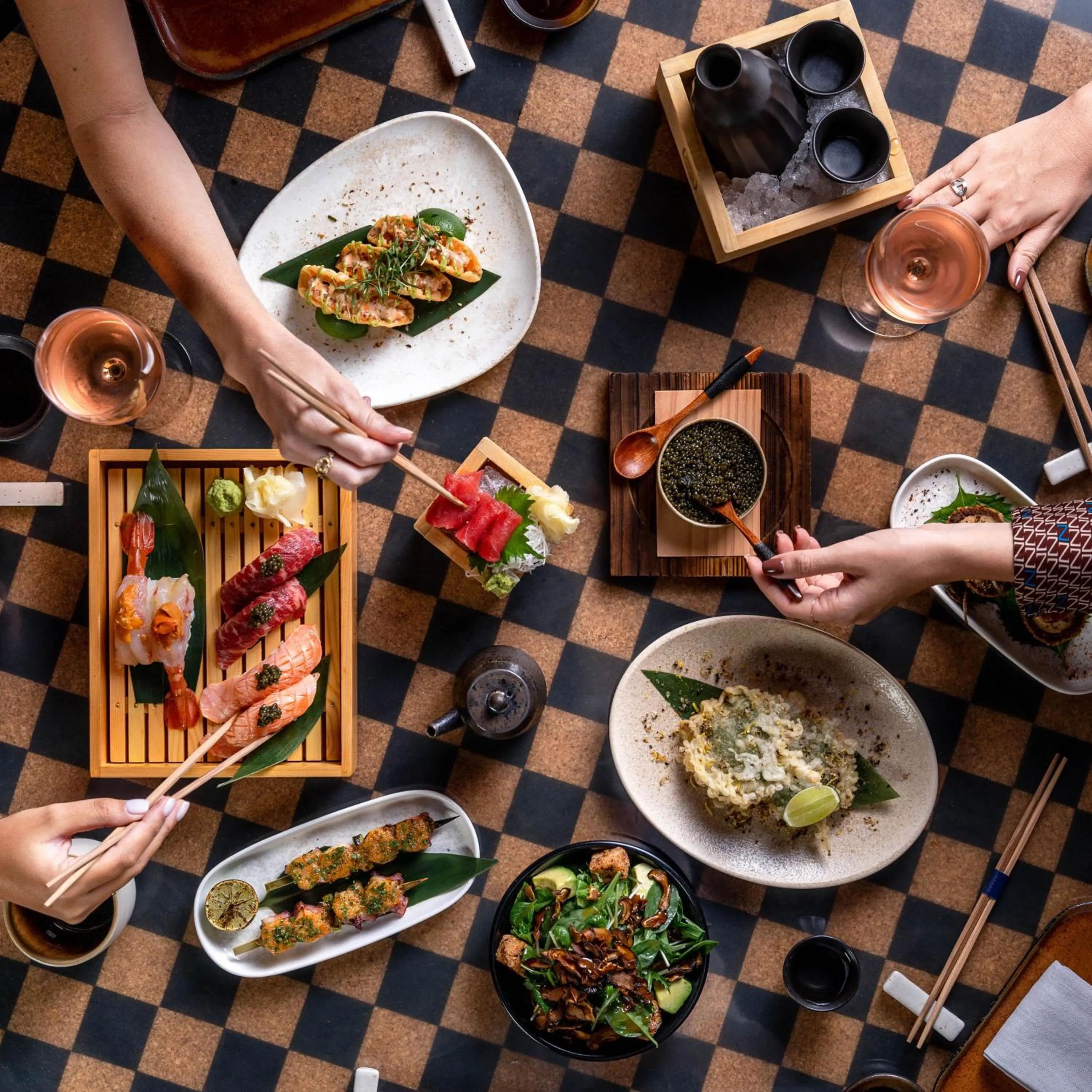 Restaurant/places to eat in Delano Dubai at Bluewaters