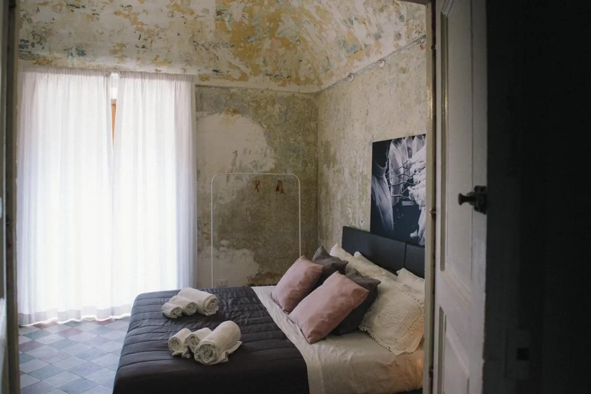 Bedroom in Agatha Cosy