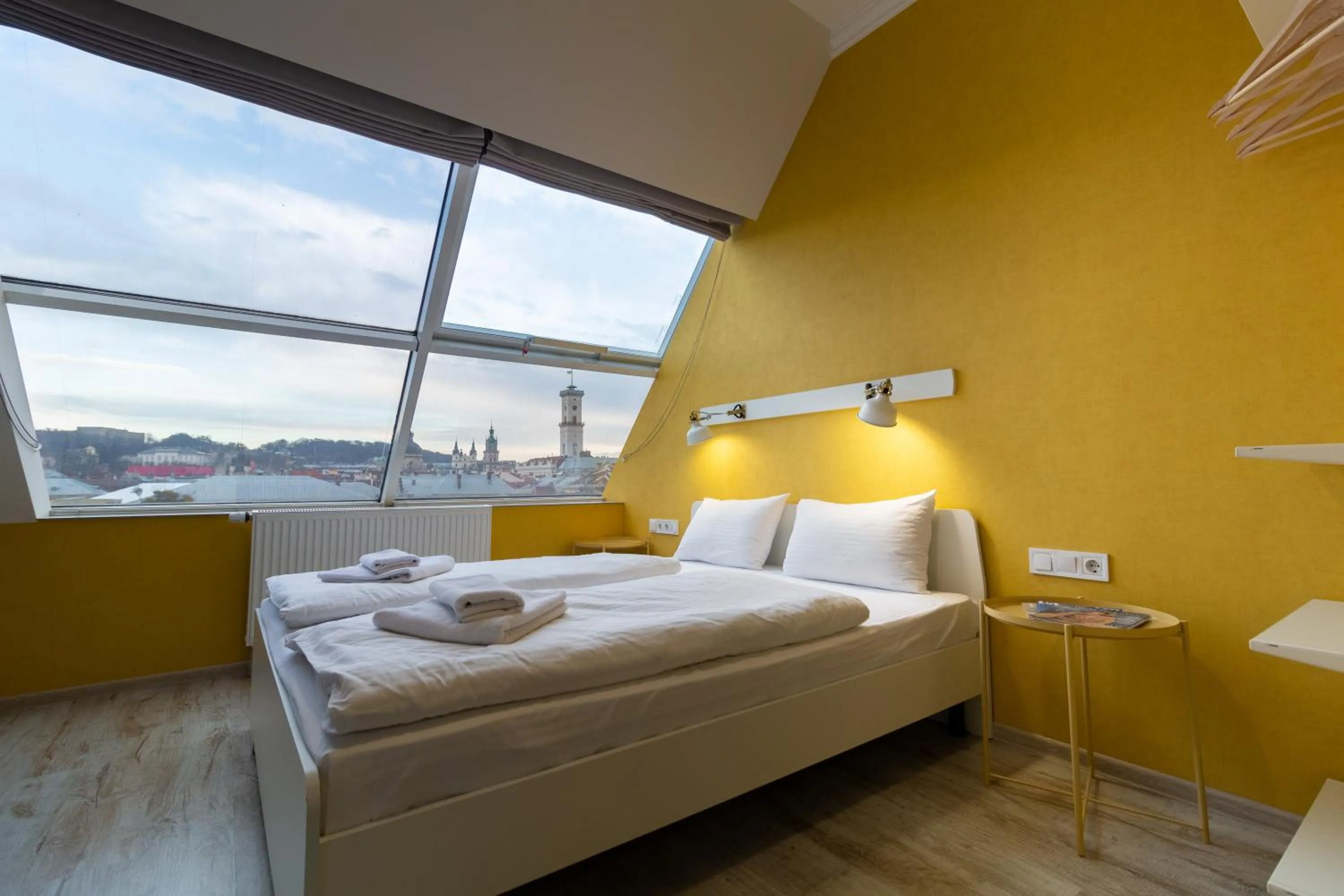 Bed in Opera Passage Hotel & Apartments