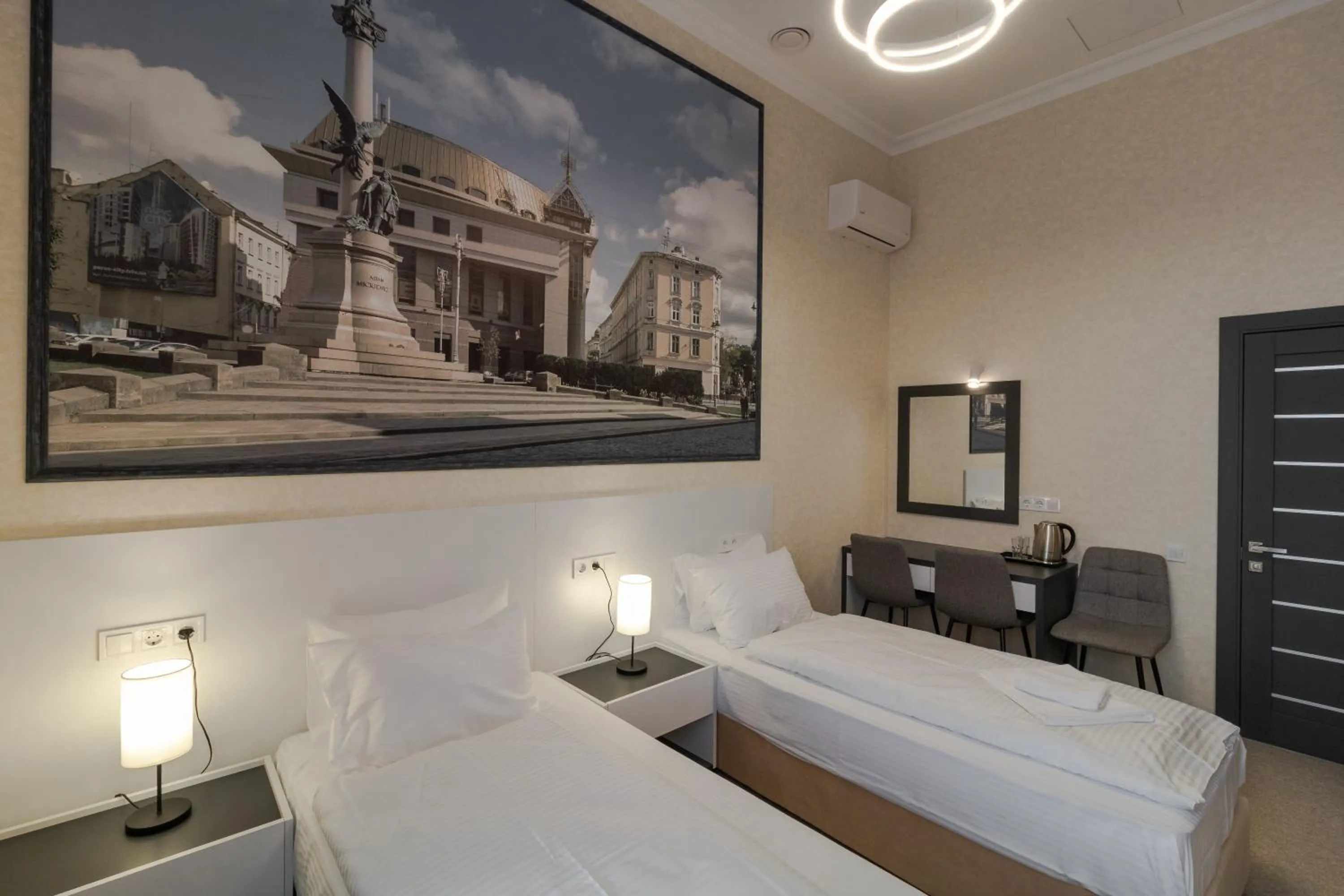 Bed in Opera Passage Hotel & Apartments
