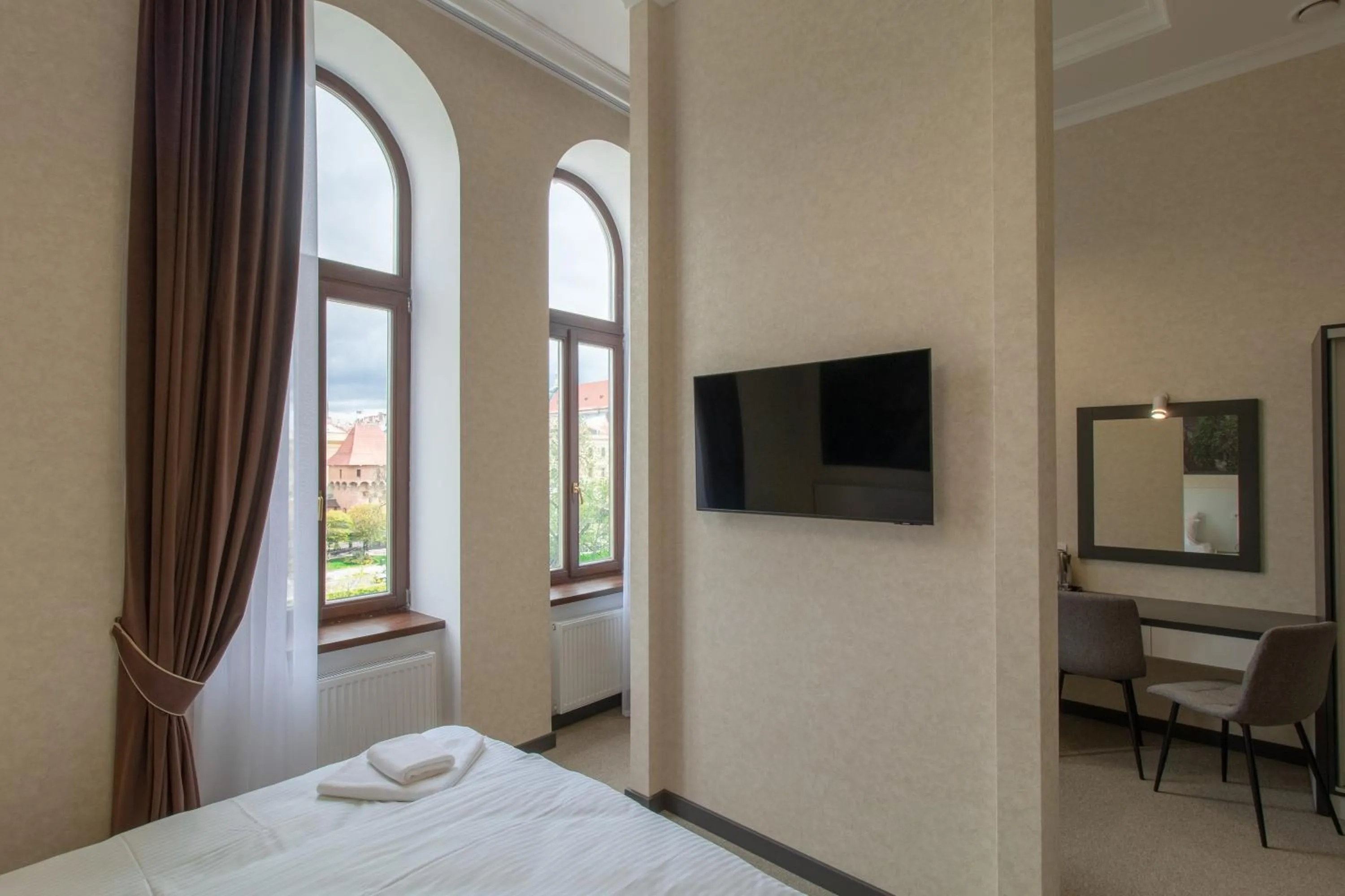 TV and multimedia, Bed in Opera Passage Hotel & Apartments
