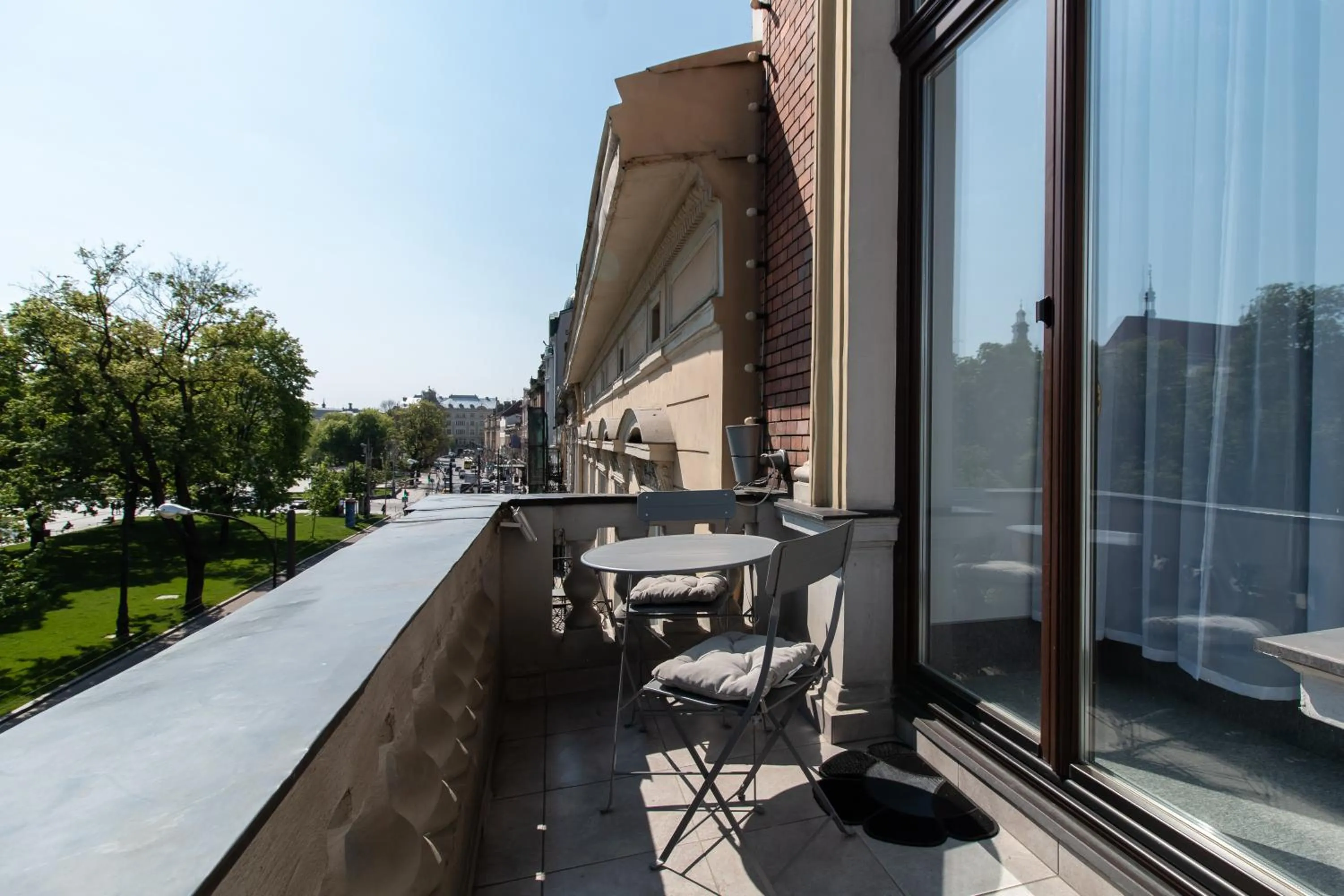 Balcony/Terrace in Opera Passage Hotel & Apartments