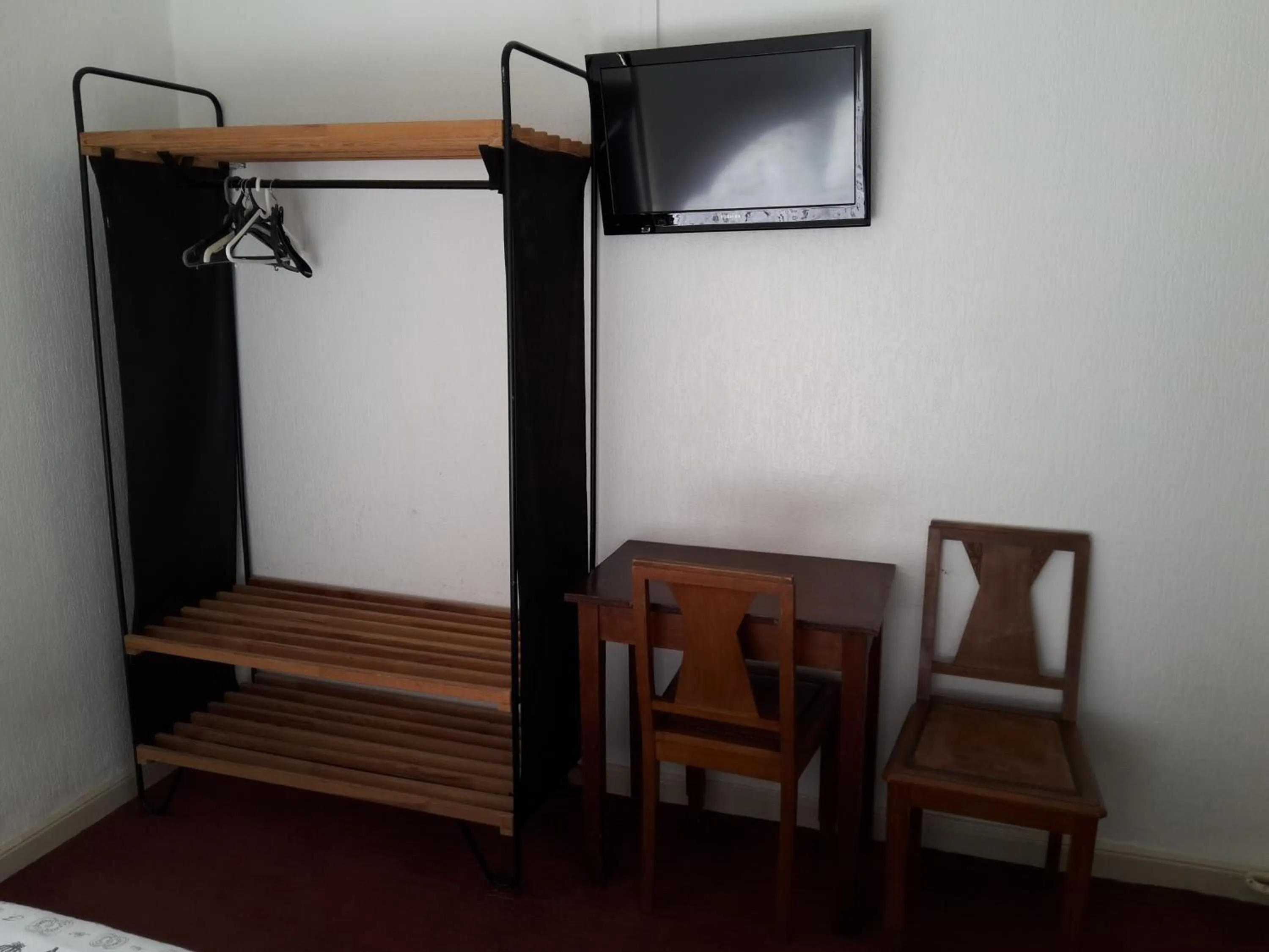 Photo of the whole room in Hôtel Belle Meunière