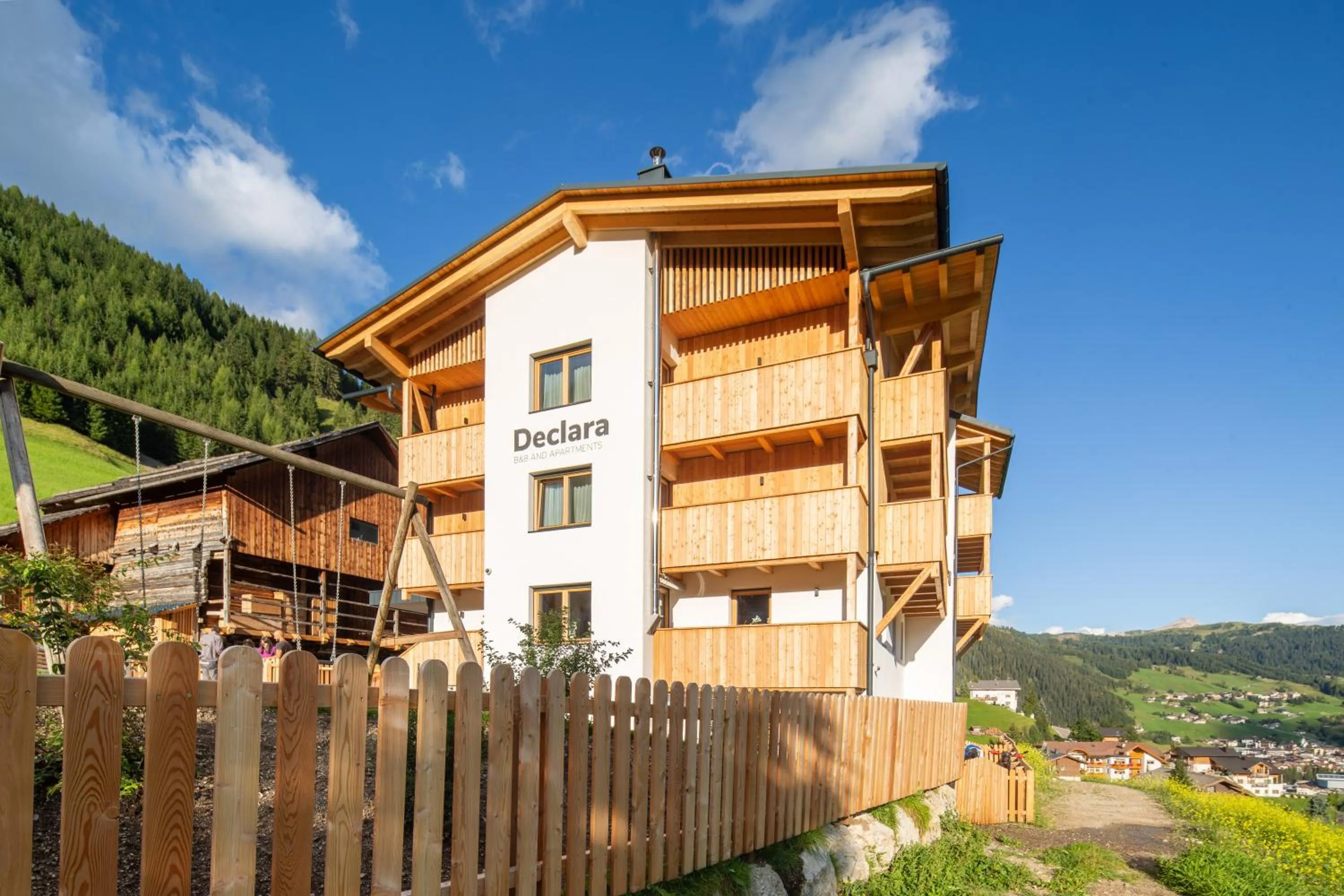 Property building in Declara B&B and apartaments