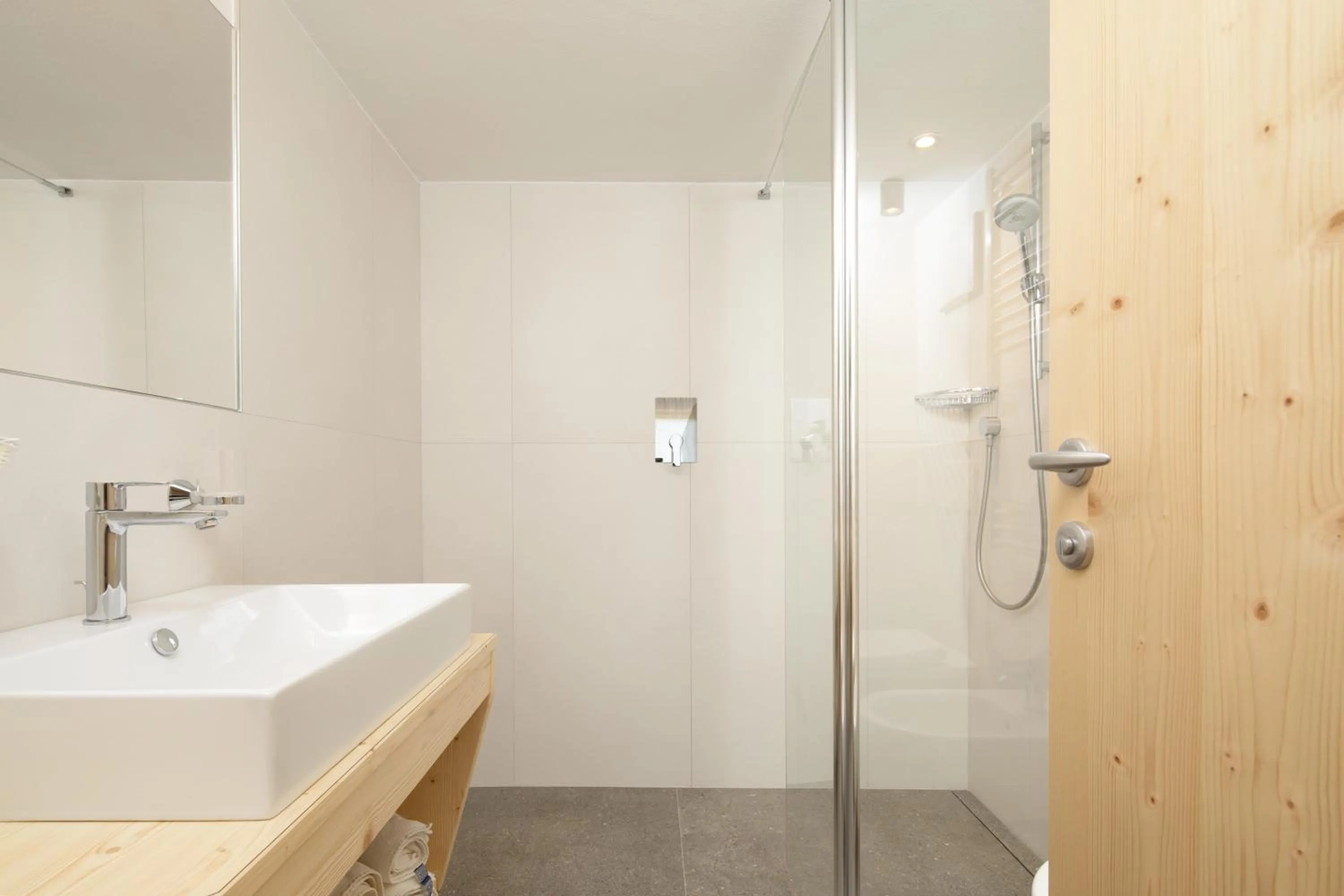 Bathroom in Declara B&B and apartaments