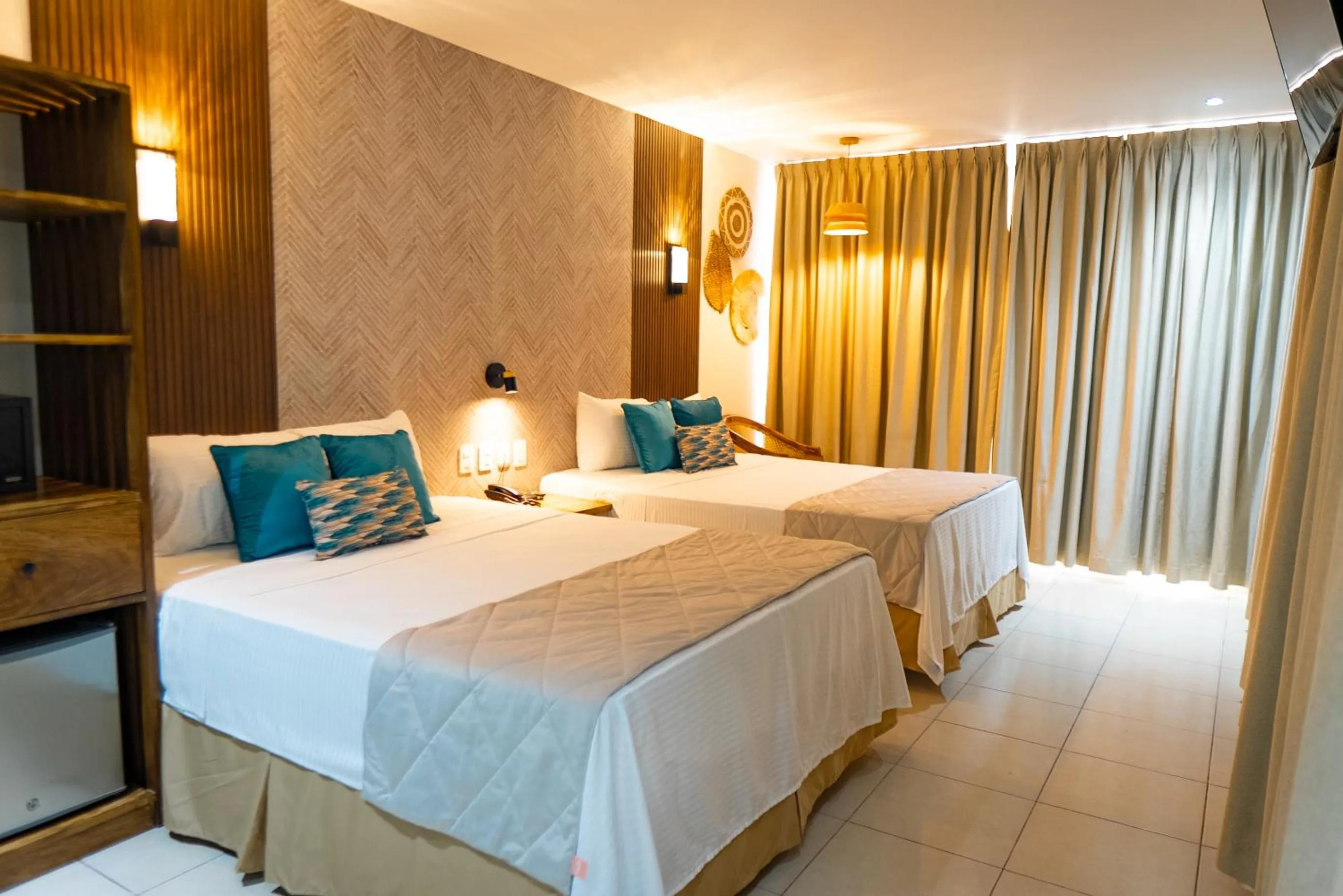 Mar & Sol, Hotel y resturante