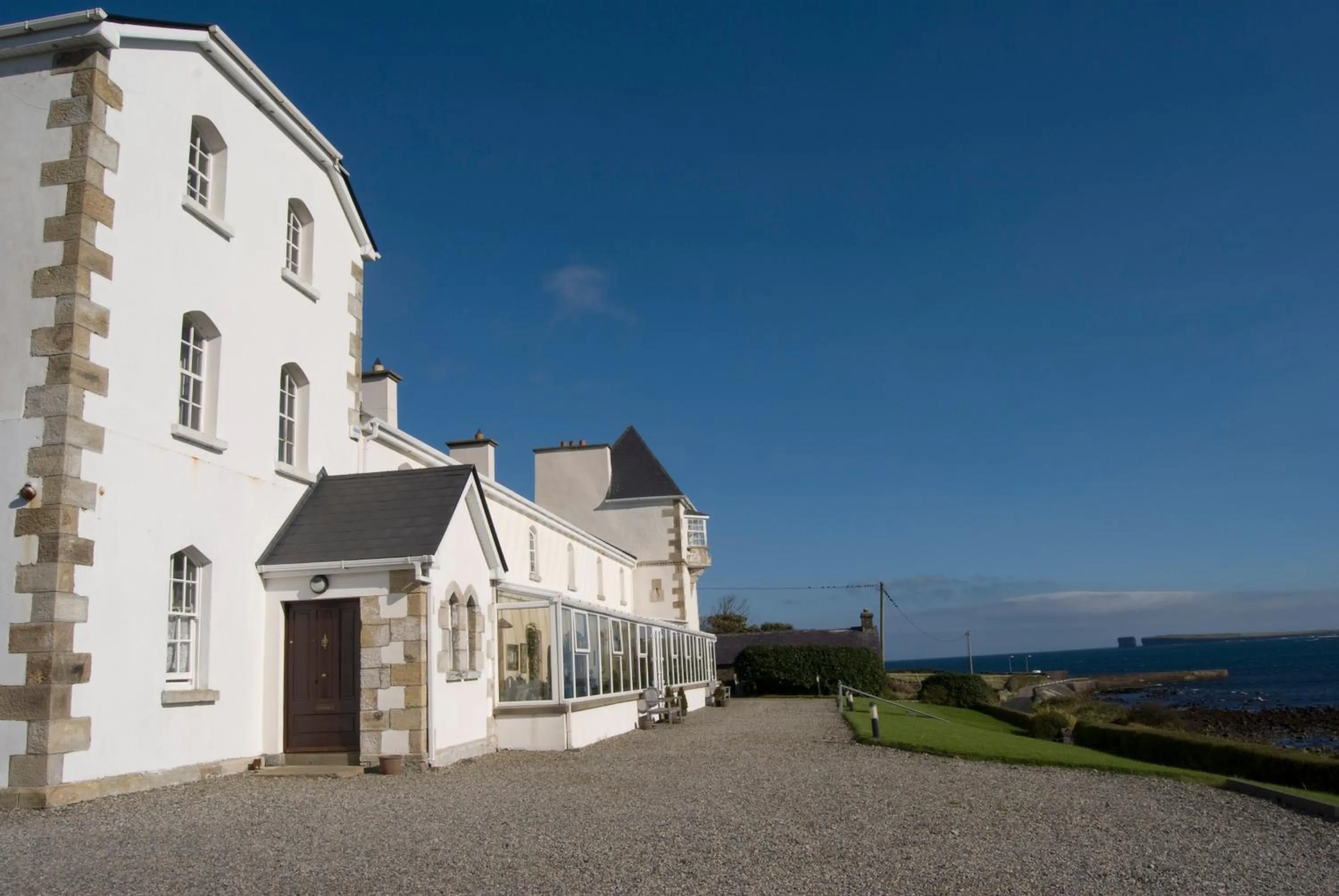 Facade/entrance in Stella Maris Shore House