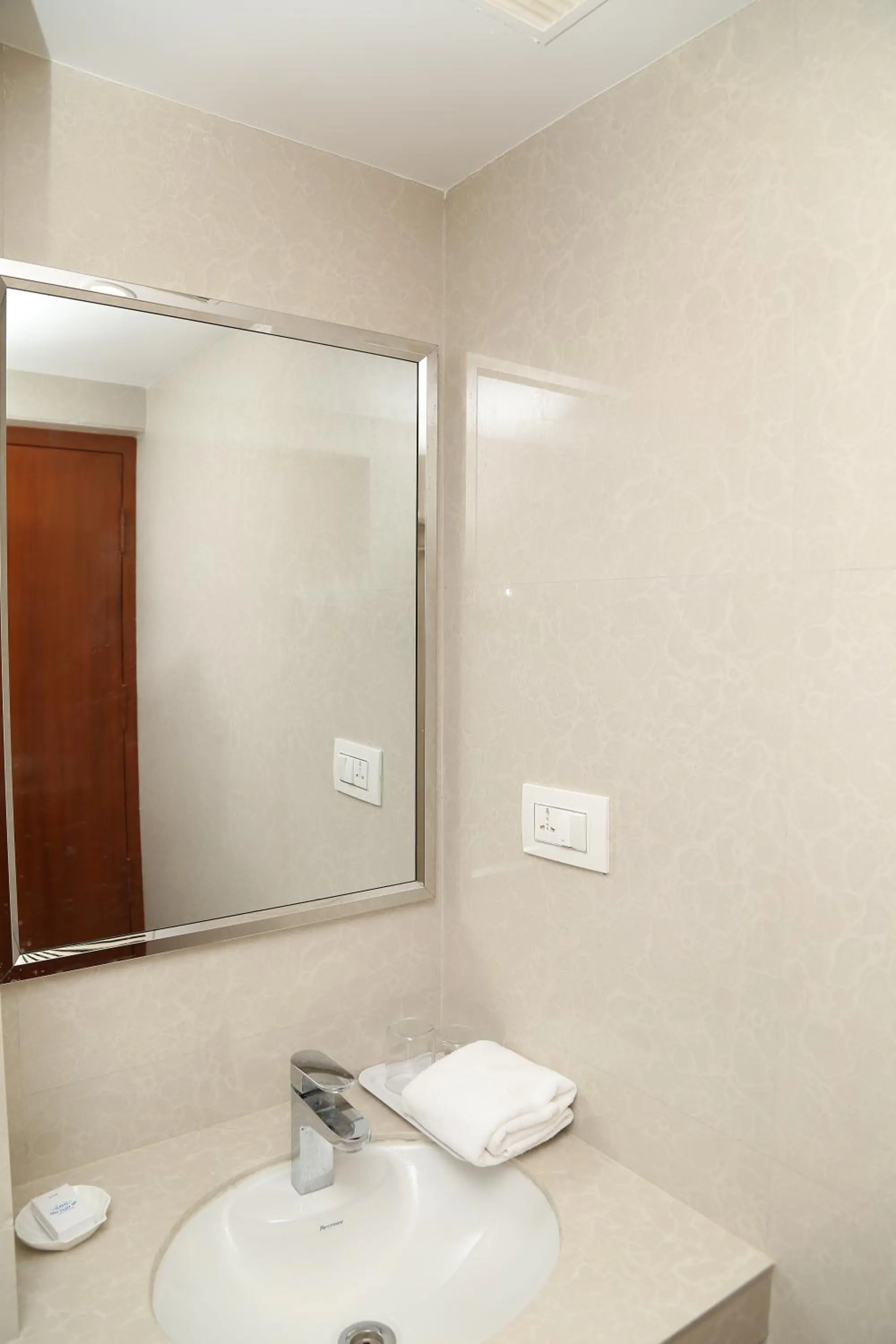 Bathroom in Sbk Park Inn