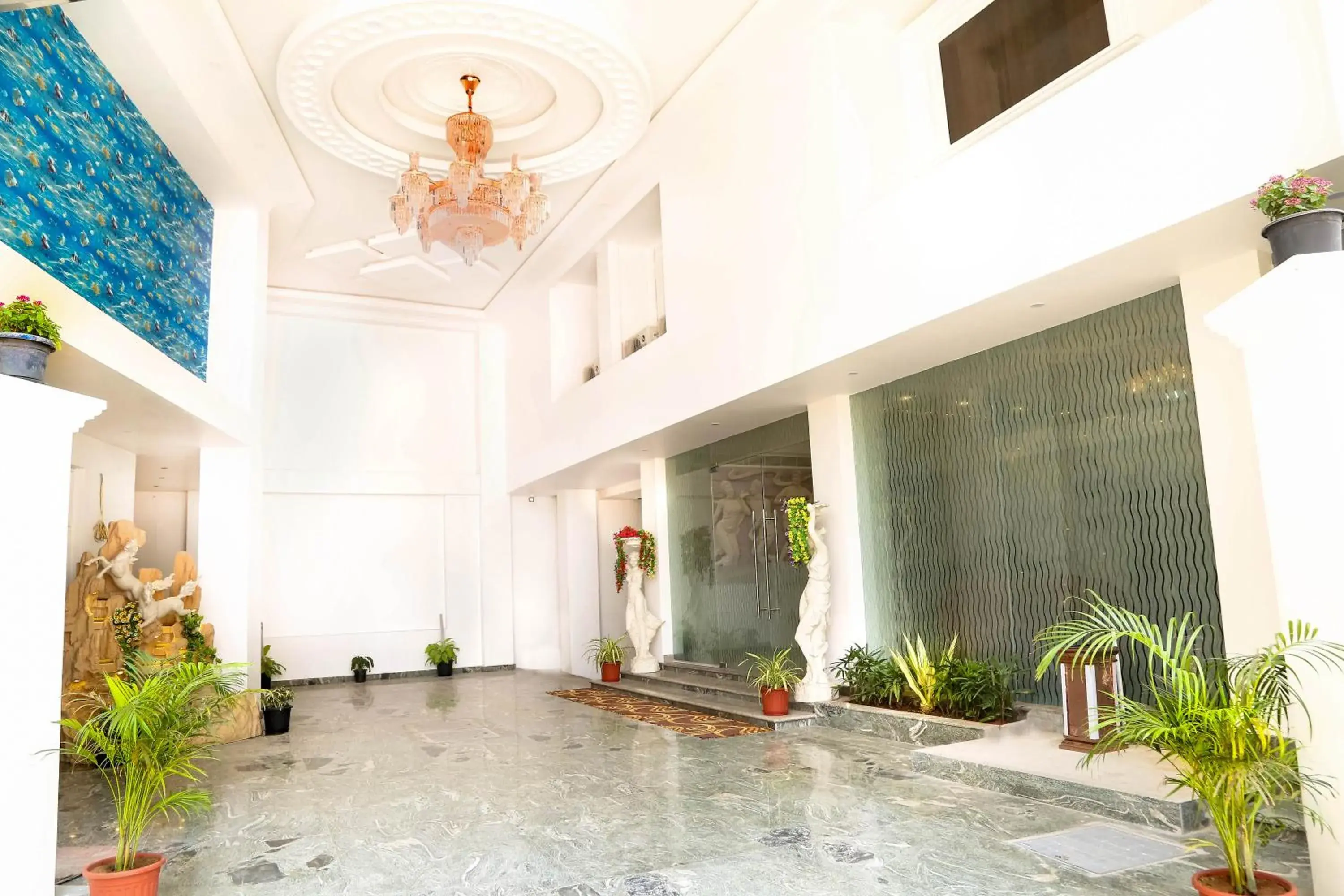 Facade/entrance in Sbk Park Inn Facade/entrance in Sbk Park Inn