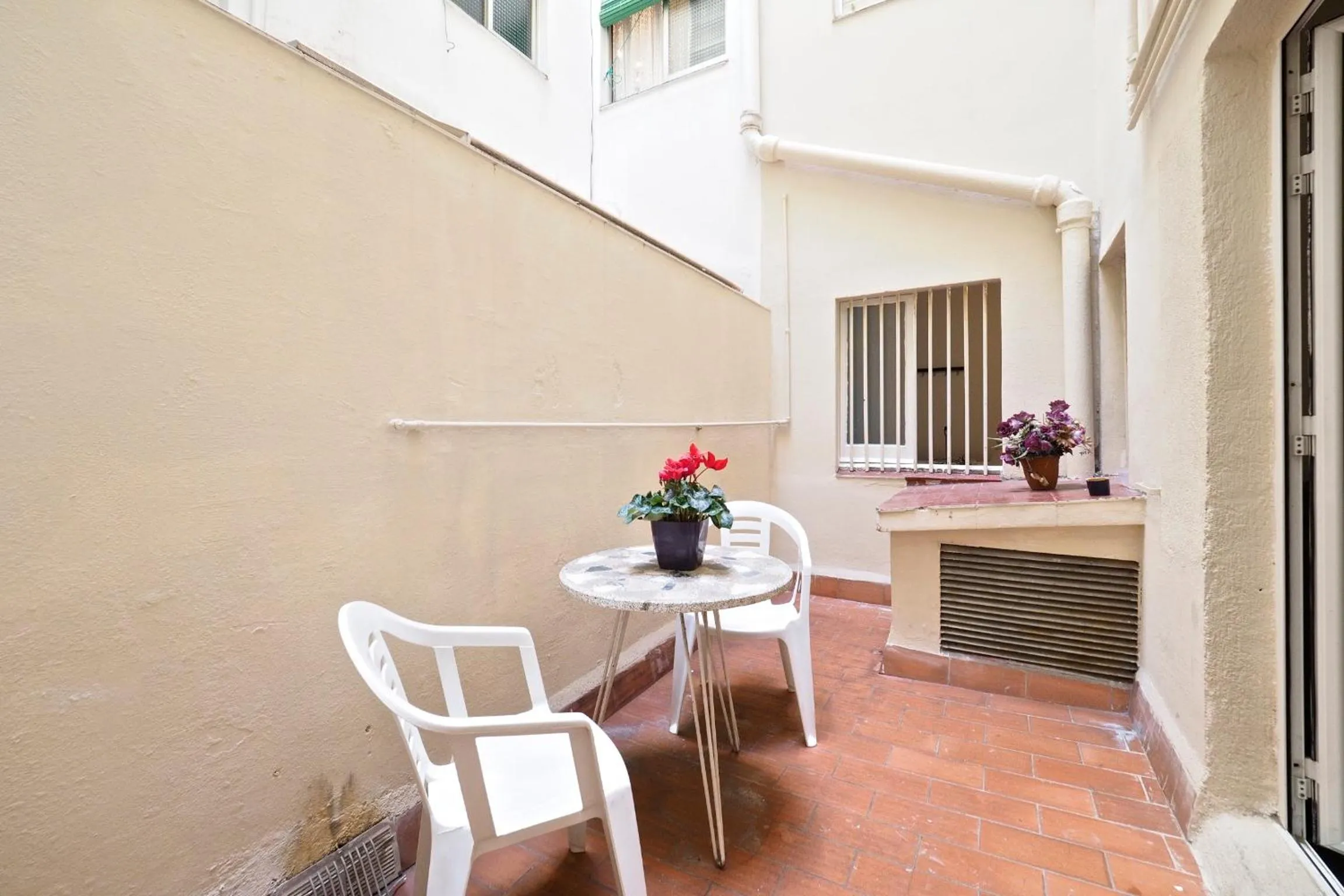 Patio in Hostal Elkano