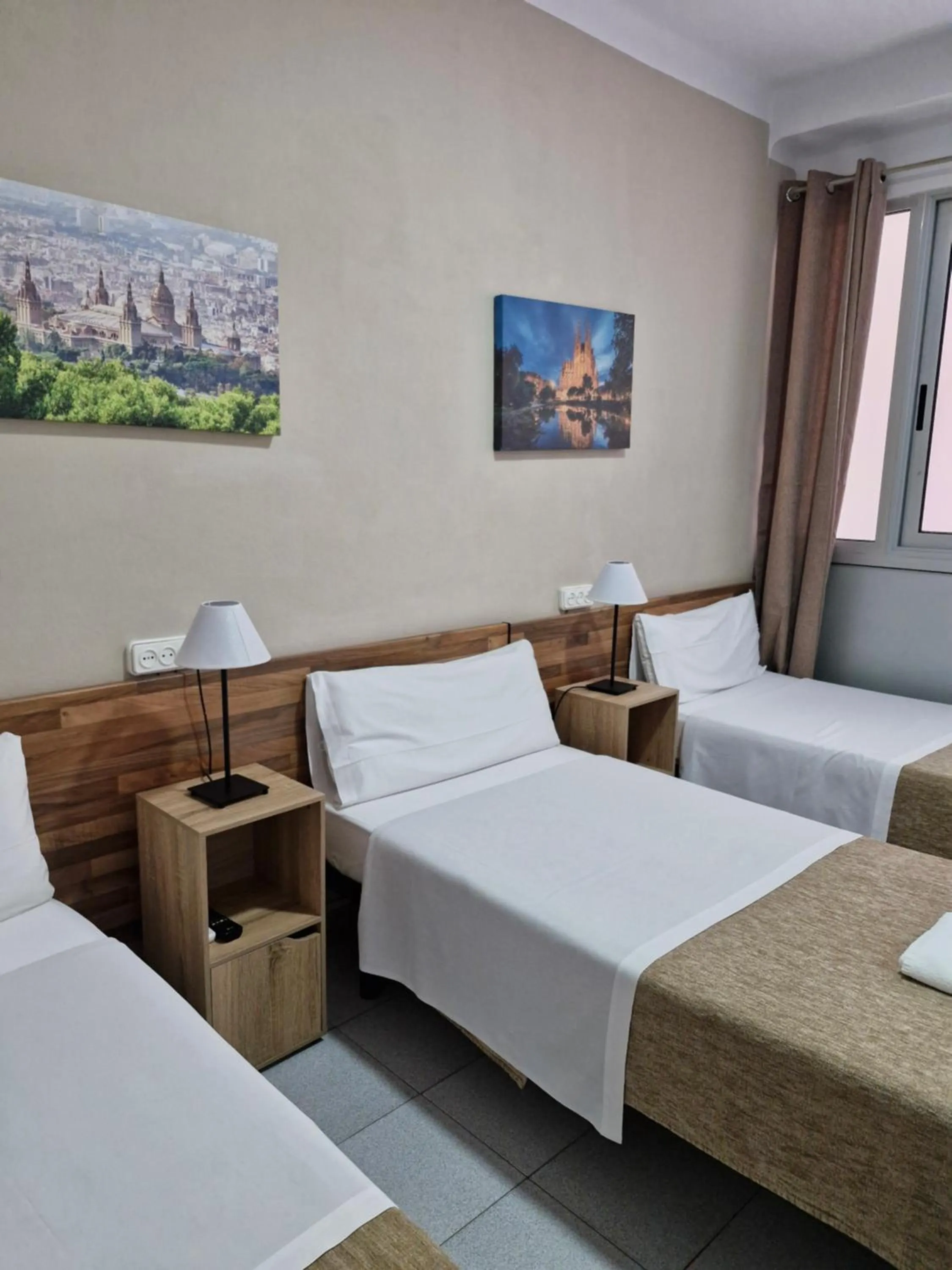 Photo of the whole room, Bed in Hostal Elkano