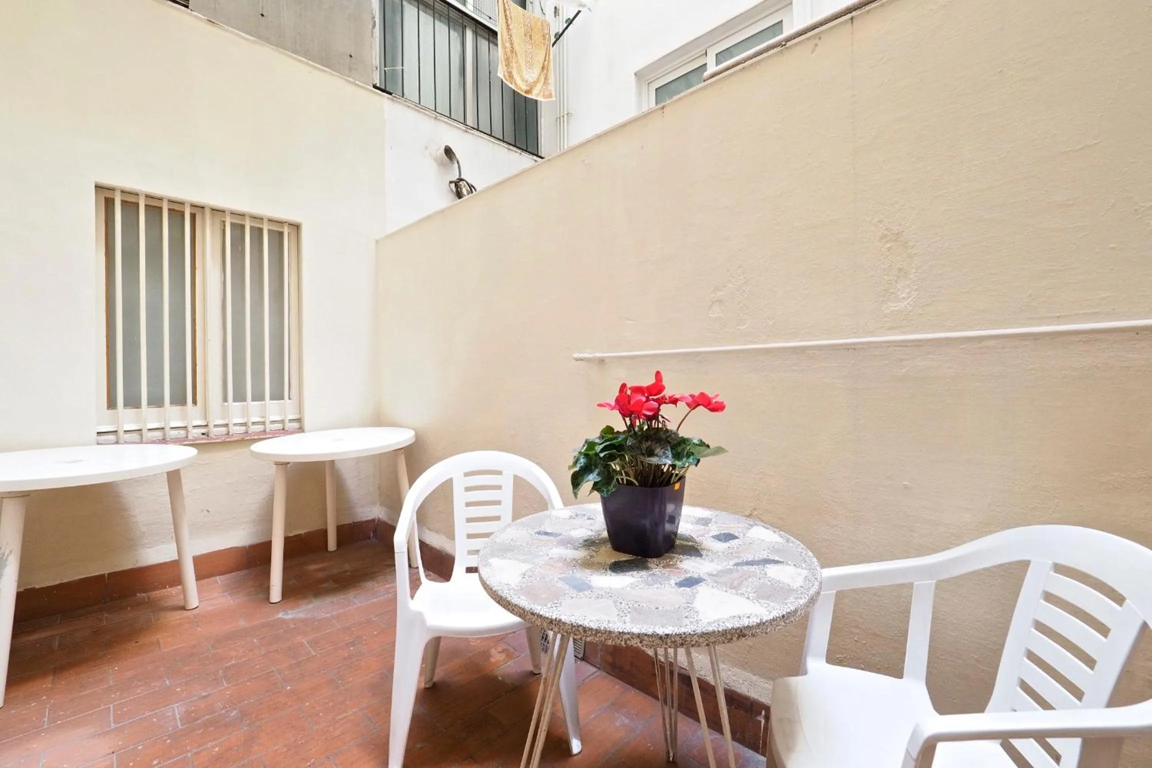 Patio in Hostal Elkano