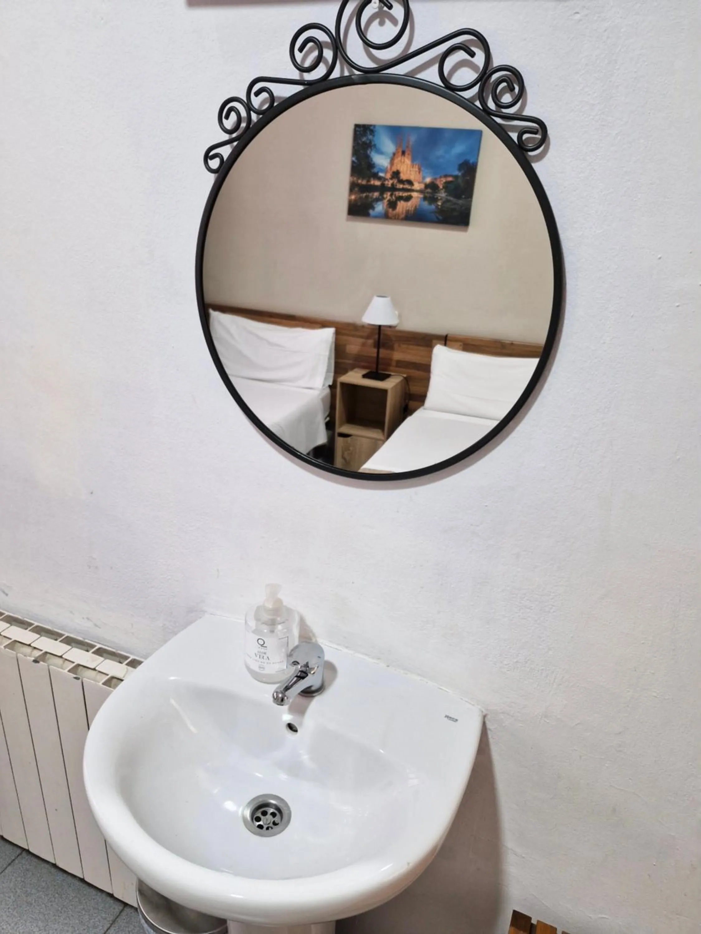 Decorative detail in Hostal Elkano