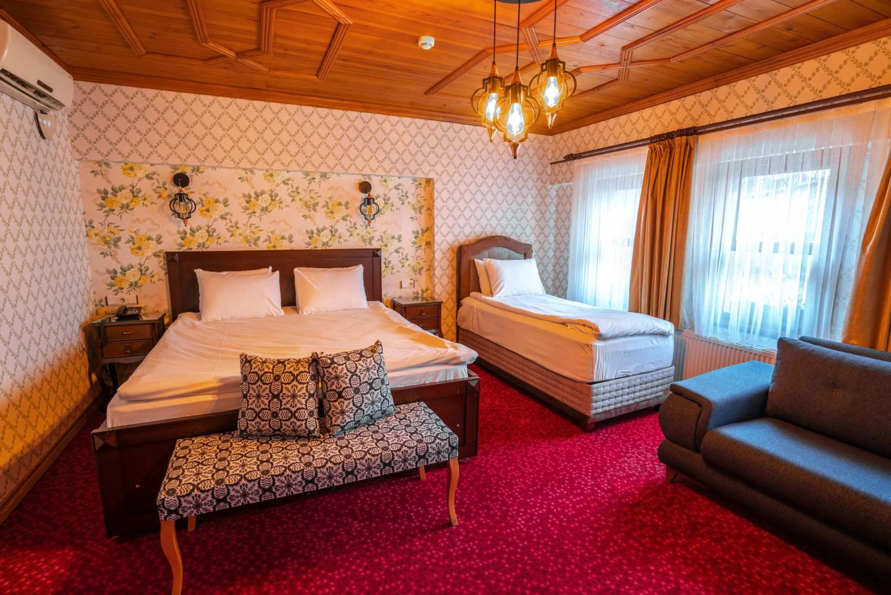 Family, Bed in Gulliver Mansion Hotel