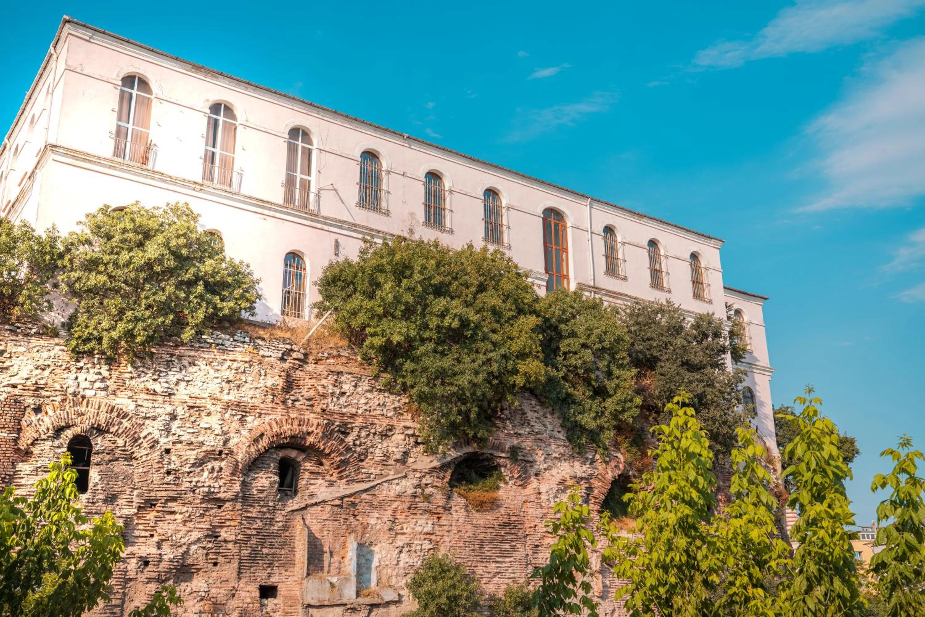 Nearby landmark in Gulliver Mansion Hotel