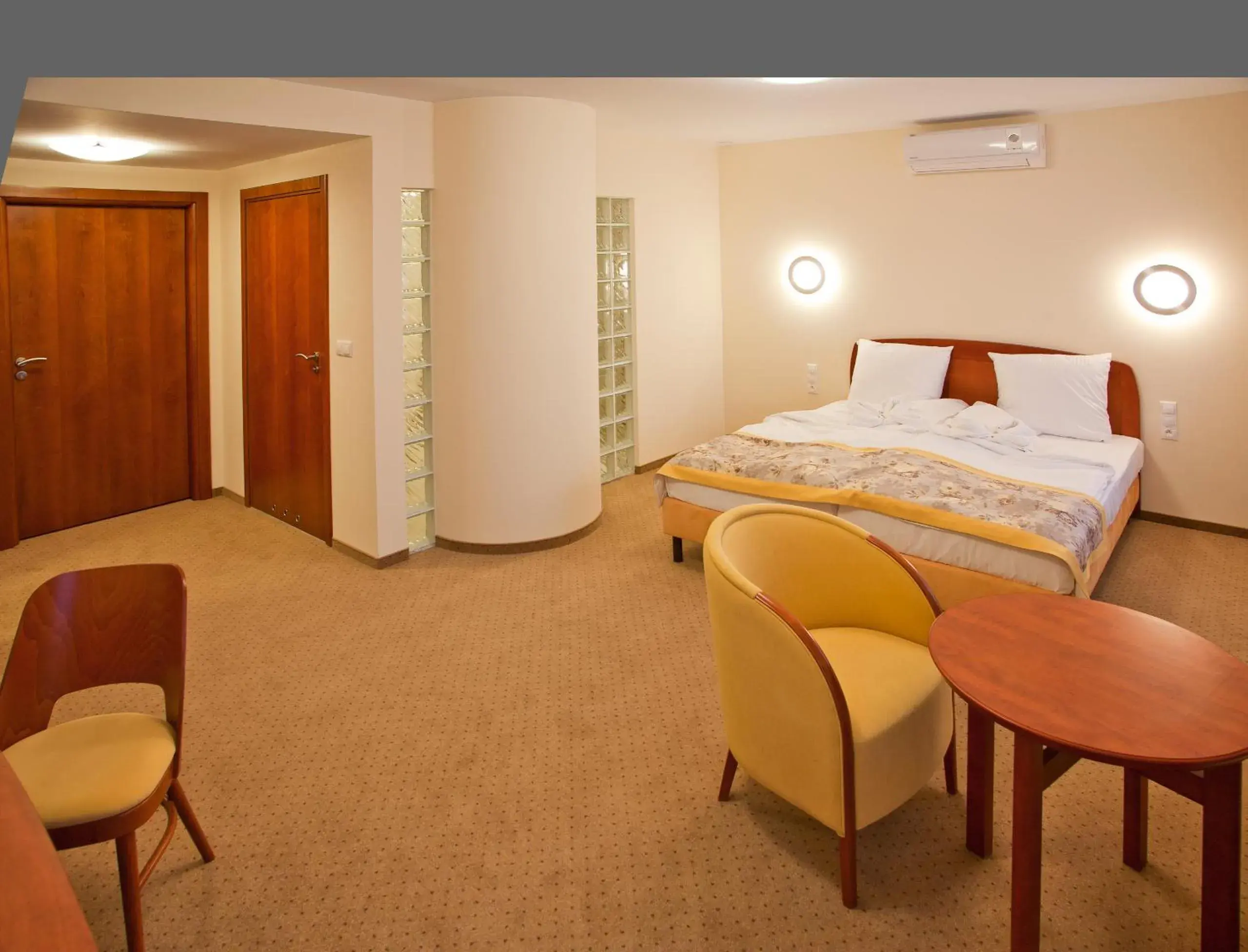 Deluxe Double Room - single occupancy in Hotel Rubin Deluxe Double Room - single occupancy in Hotel Rubin